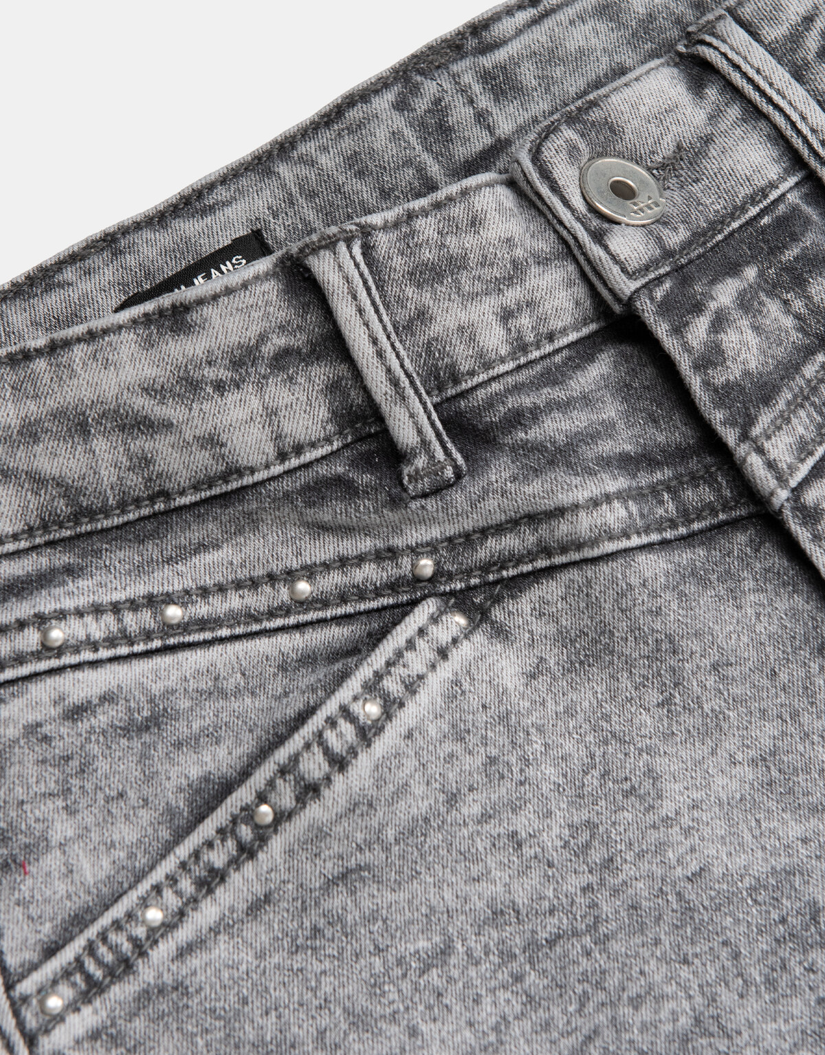 Sara Jeans