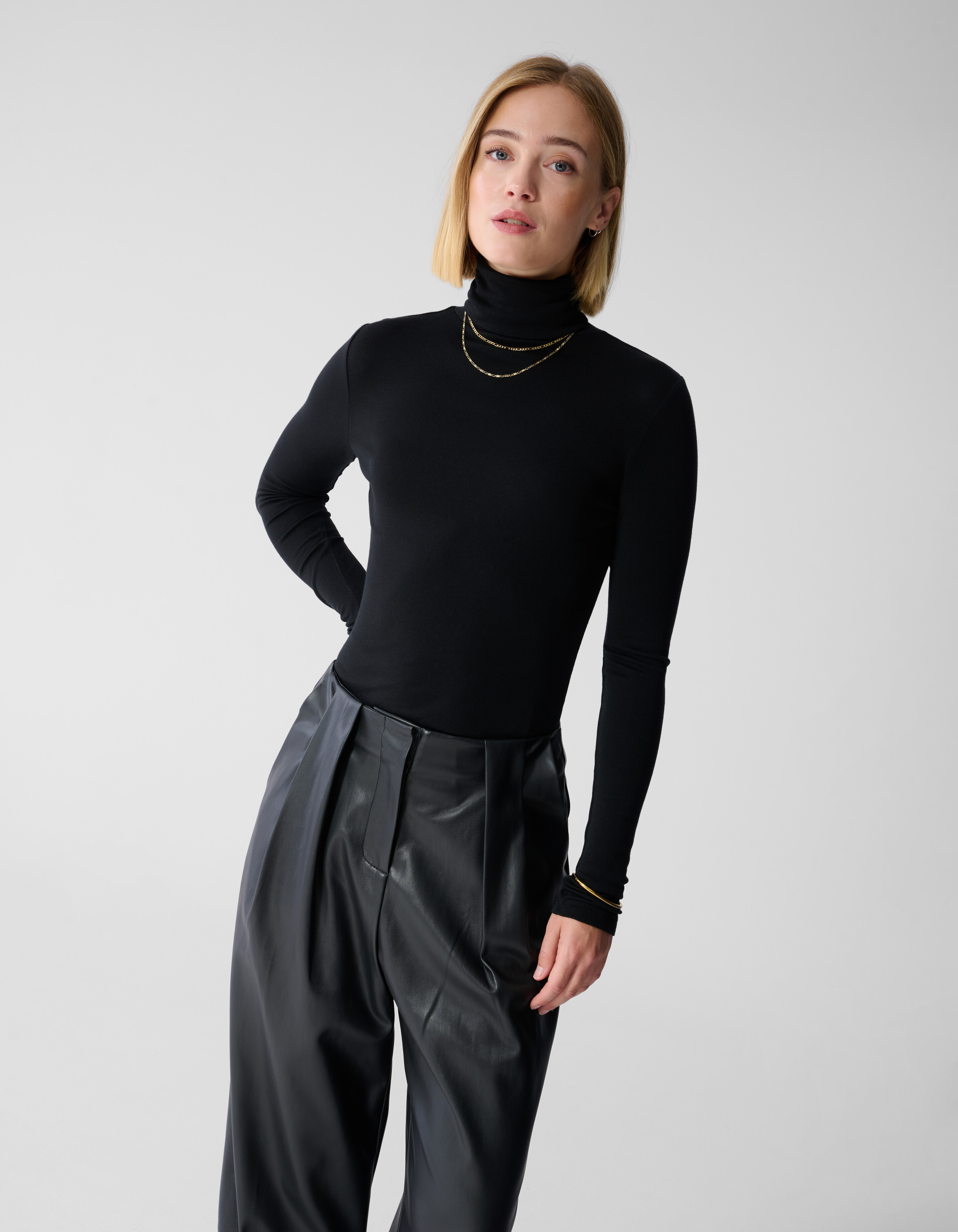 Col Longsleeve Top Zwart By Lonneke SHOEBY WOMEN