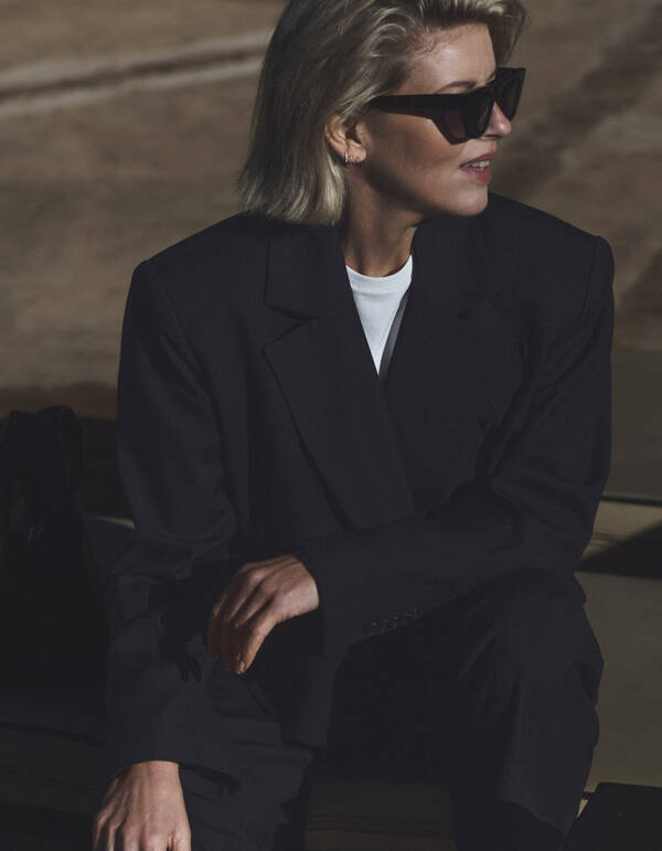 Oversized Blazer Donkerblauw By Lonneke SHOEBY WOMEN