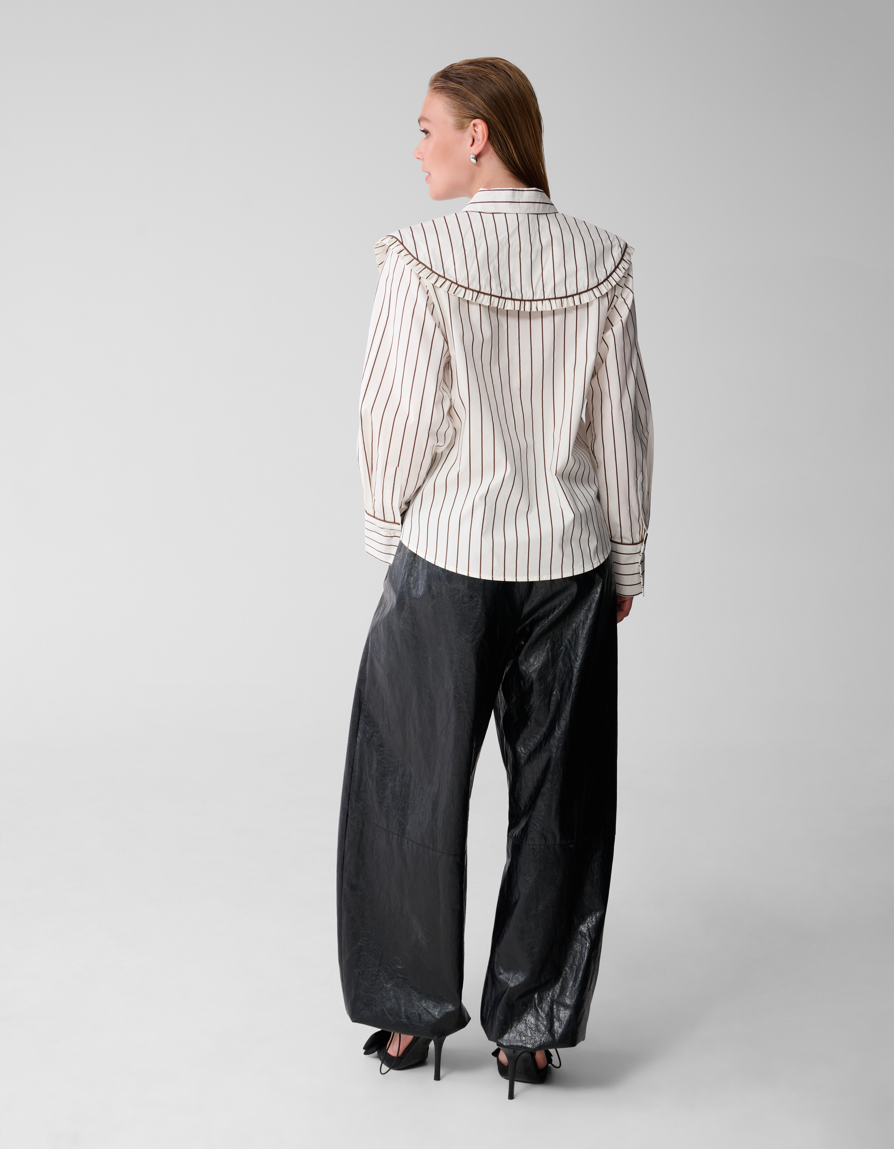 Big Collar Stripe Blouse Bruin SHOEBY WOMEN