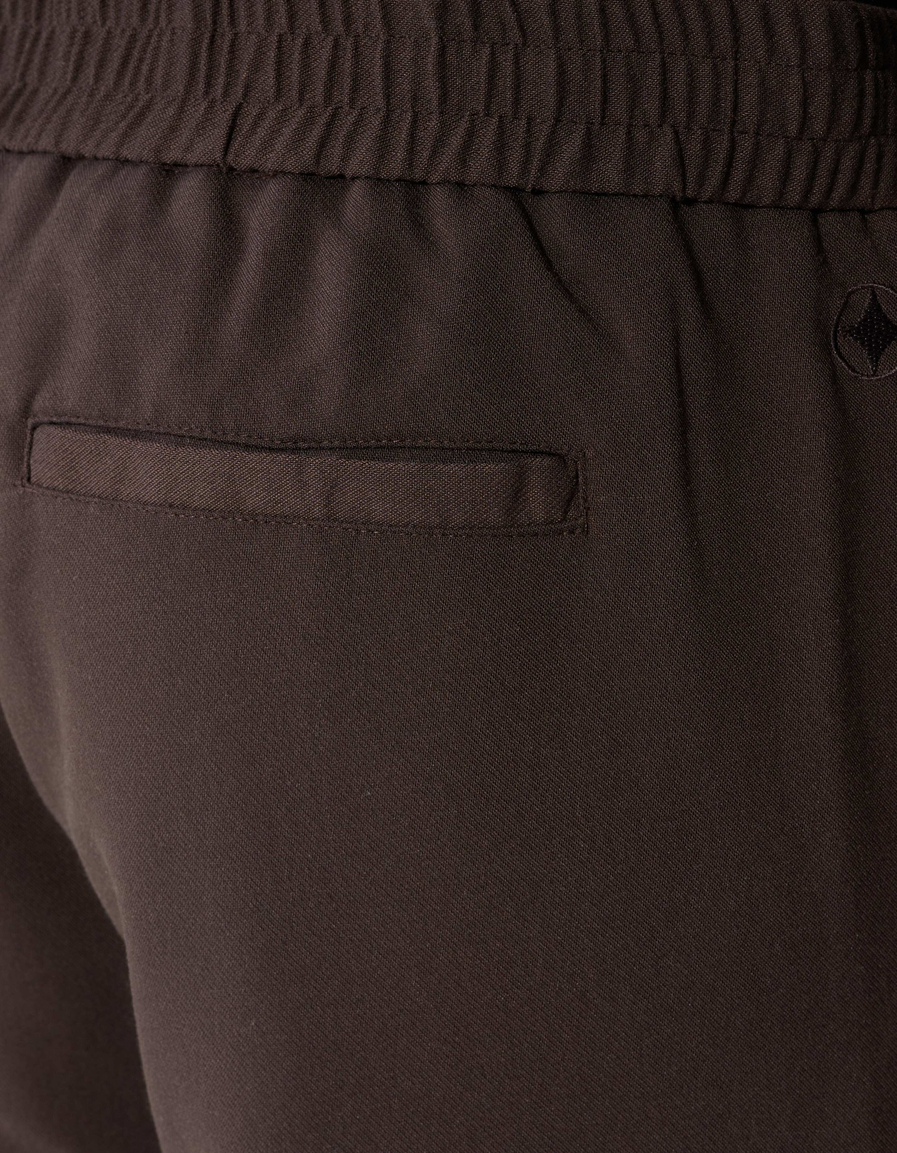 Straight Fit Pintuck Broek Donkerbruin SHOEBY MEN