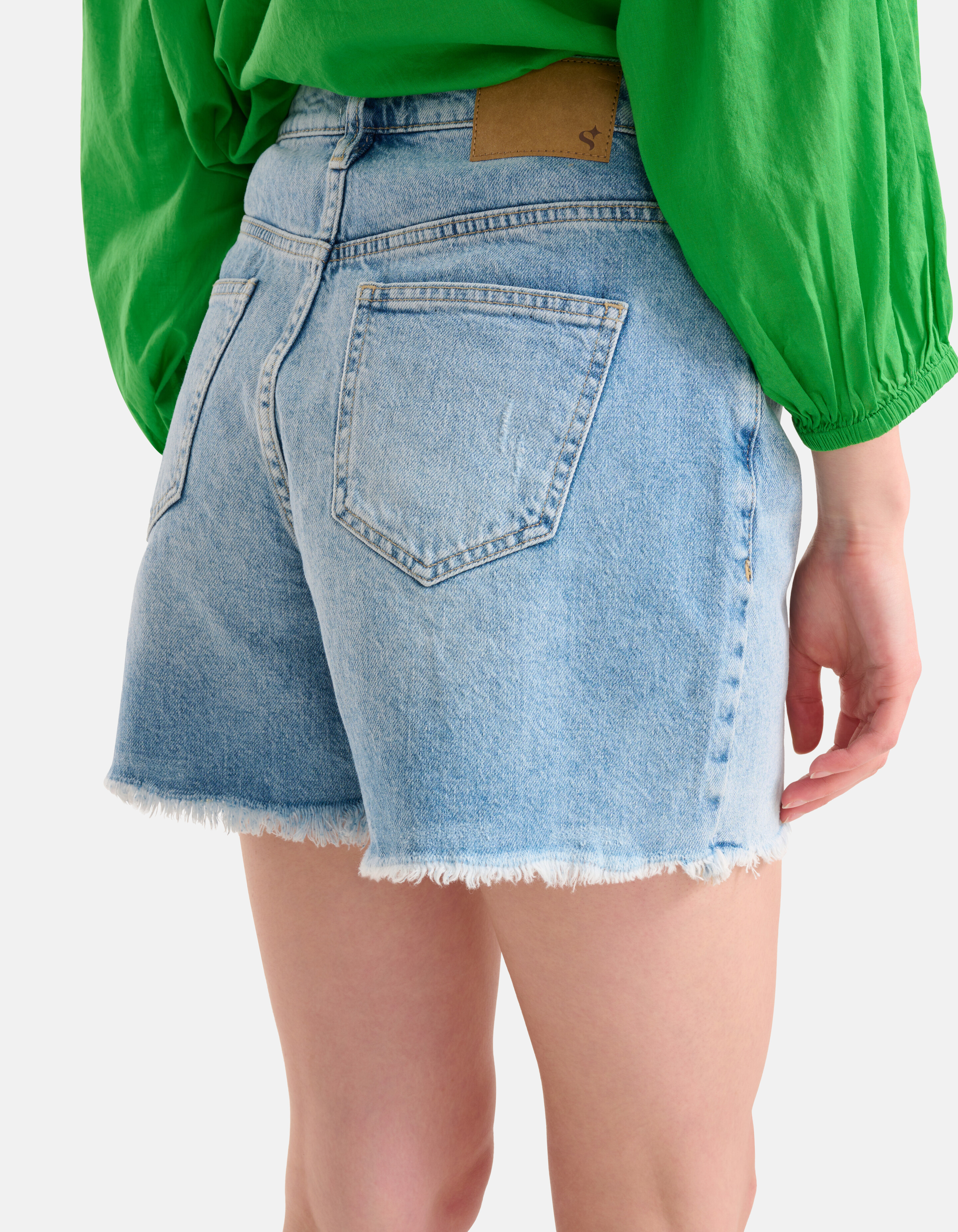 Tapered Fit Denim Short Bleached SHOEBY WOMEN