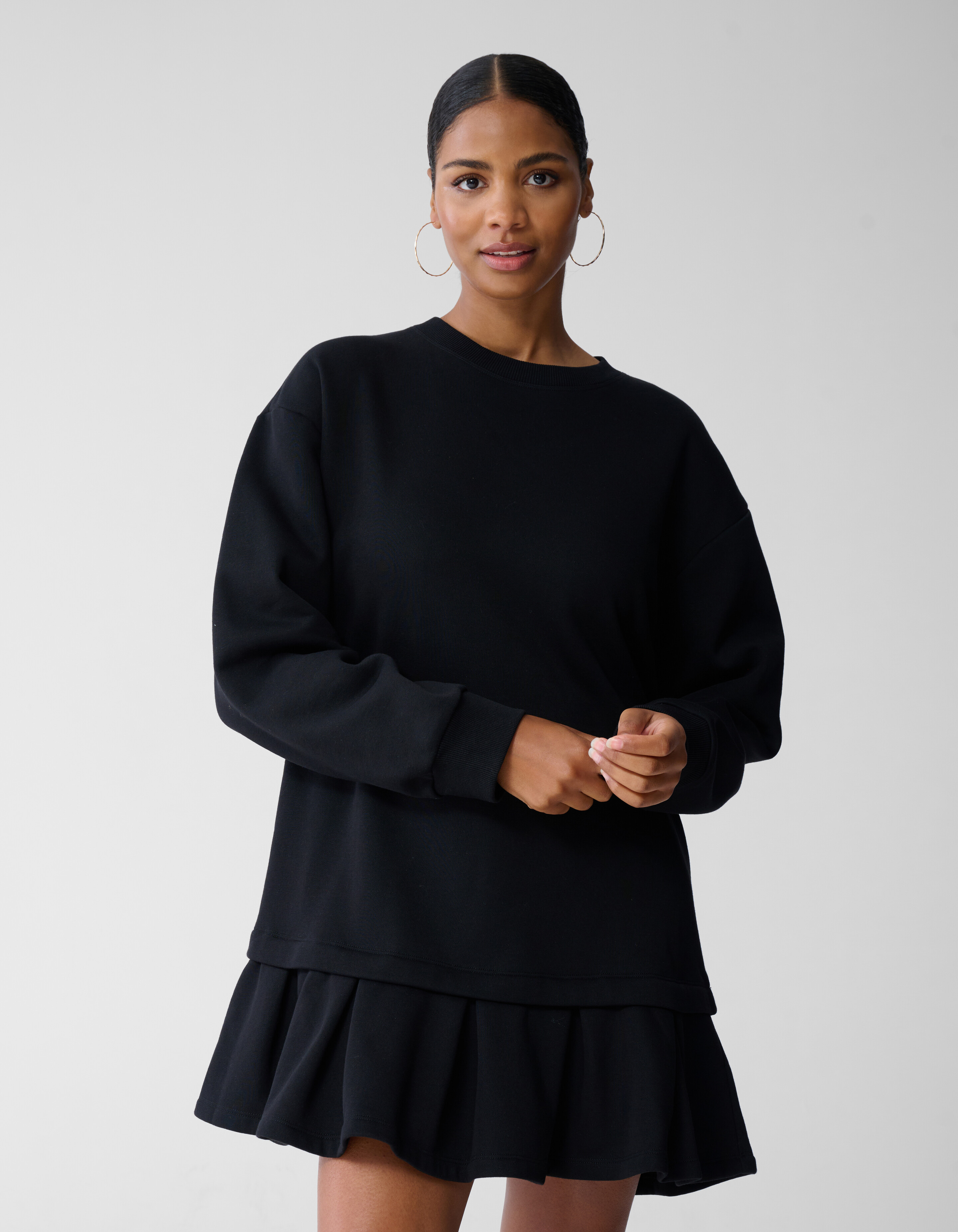 Oversized Sweat Ruffle Jurk Zwart By Fred SHOEBY WOMEN
