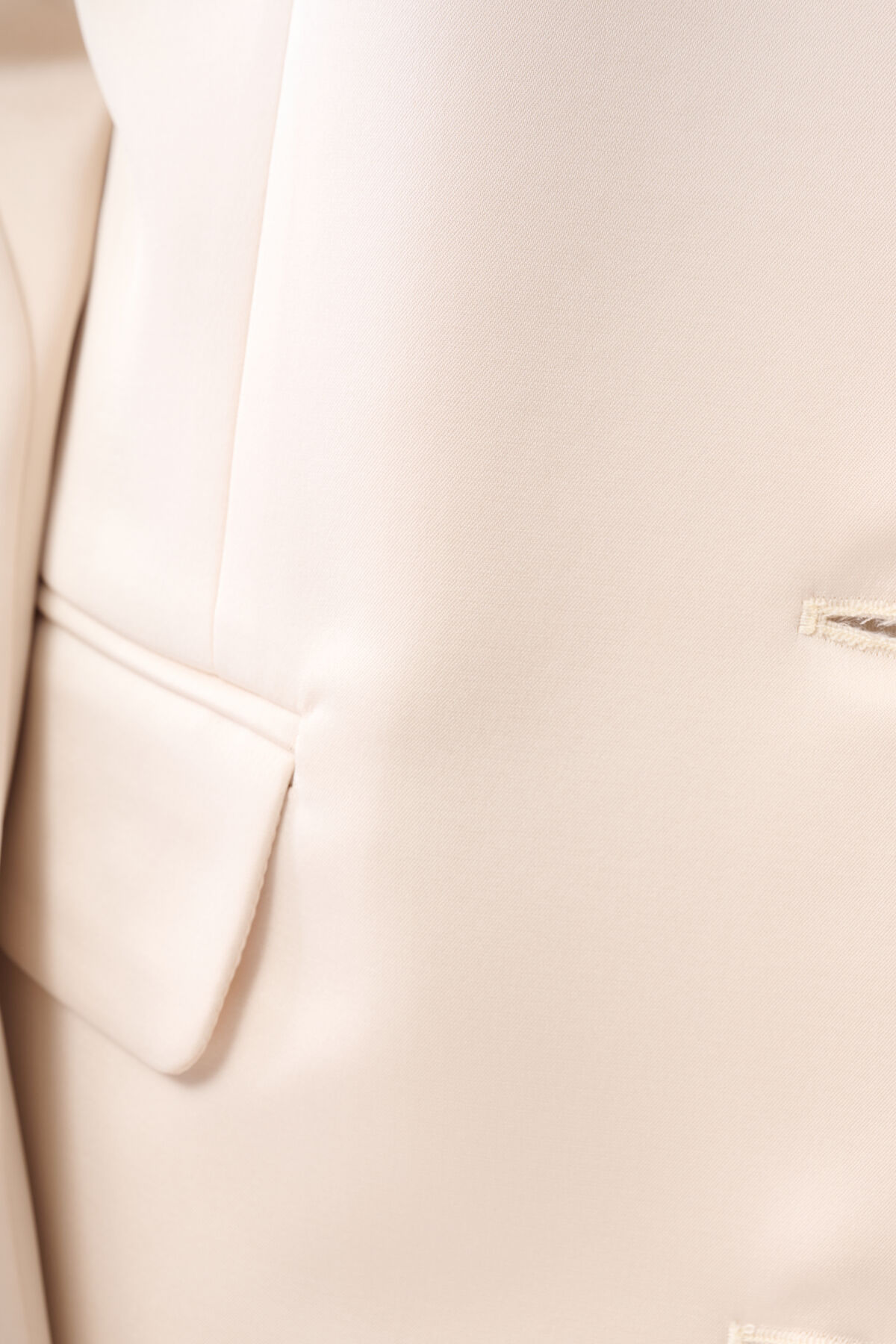 Satijnen Oversized Blazer Gebroken Wit By Lonneke SHOEBY WOMEN