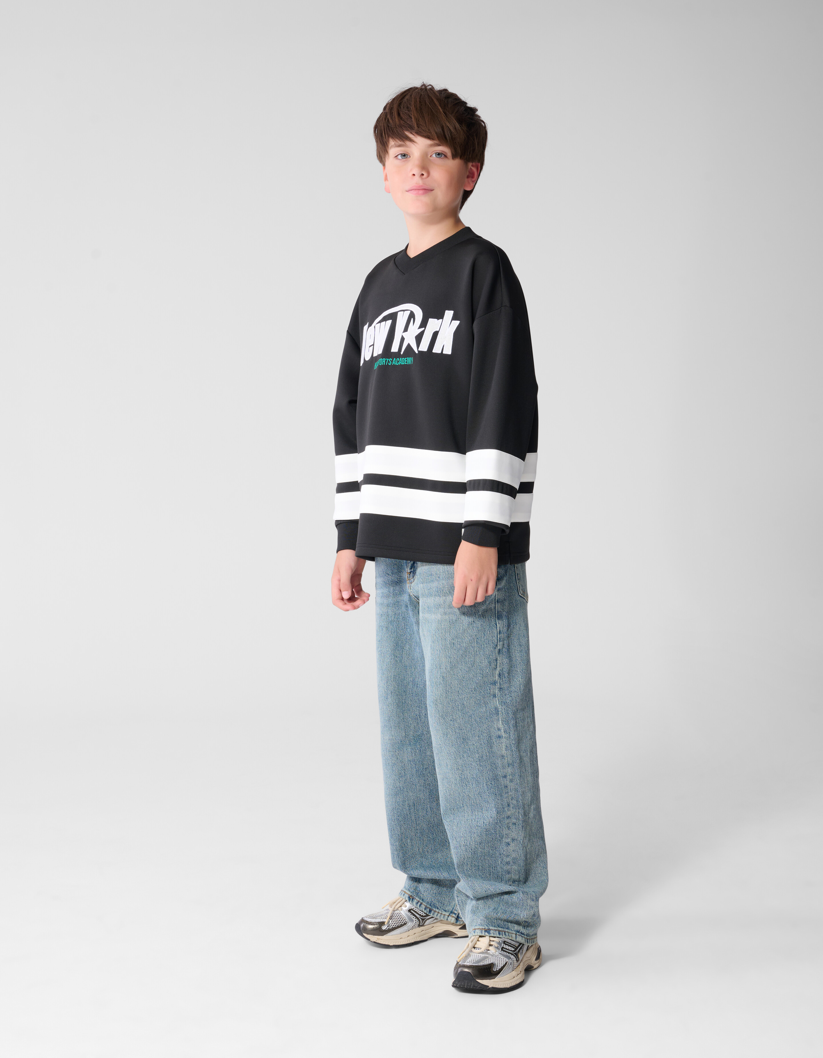 Oversized Fit Artwork Sweater Zwart SHOEBY BOYS