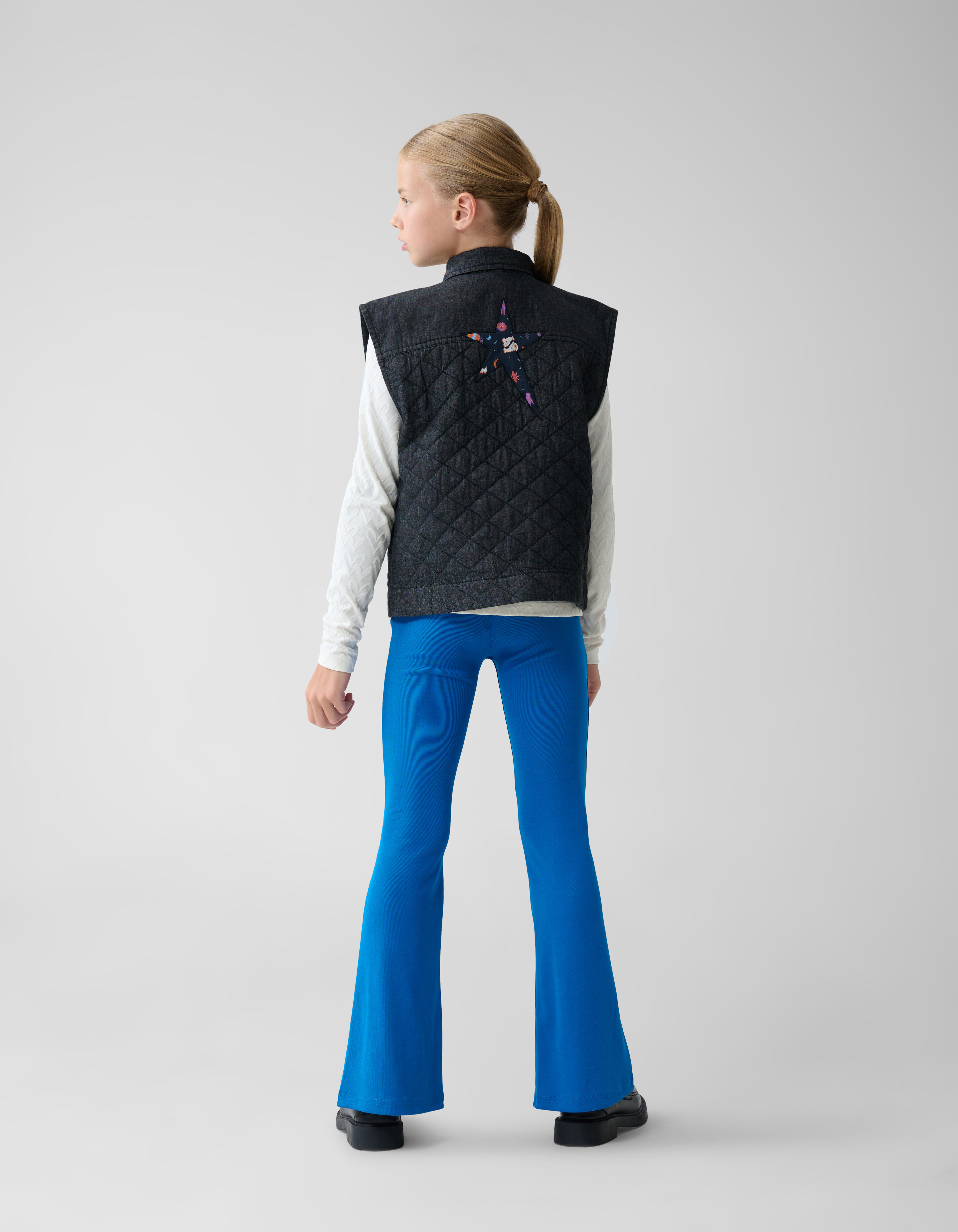 Quilted Gilet Donkergrijs SHOEBY GIRLS