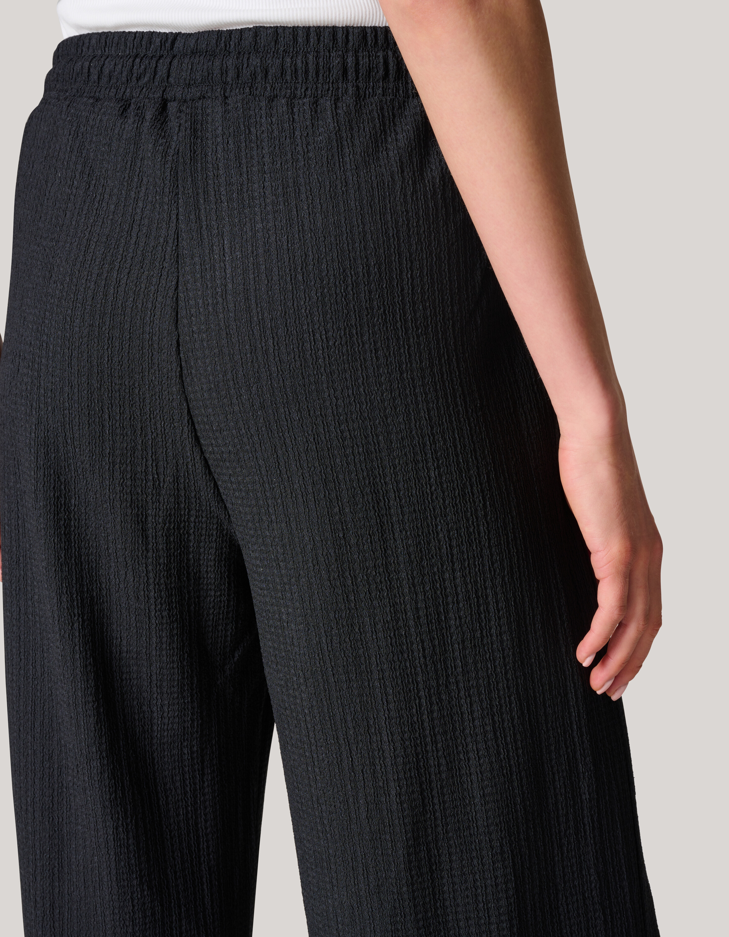 Crinkle Wide Leg Broek Zwart SHOEBY WOMEN
