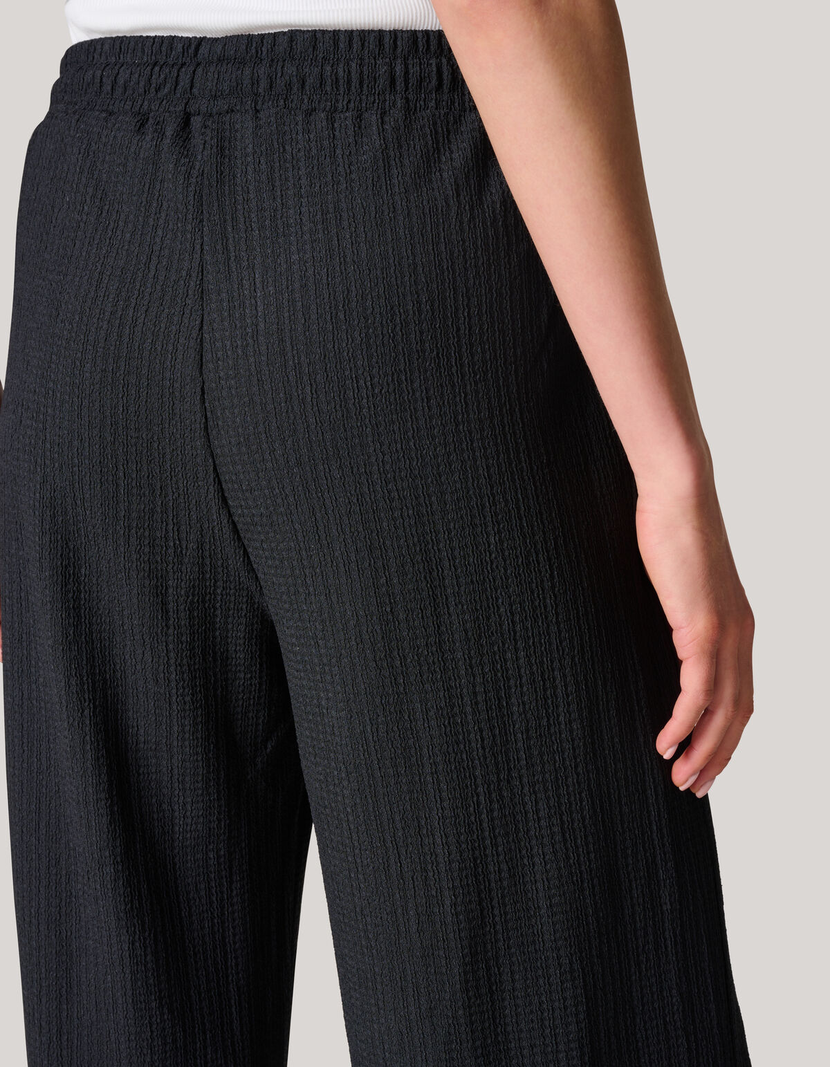 Crinkle Wide Leg Broek Zwart SHOEBY WOMEN