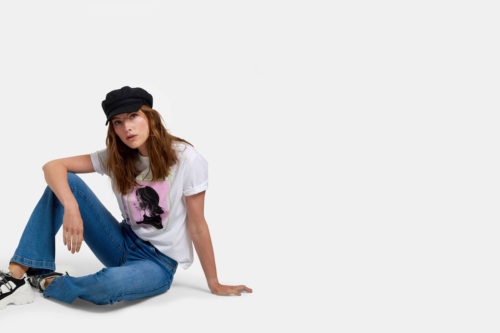 Statue T-shirt