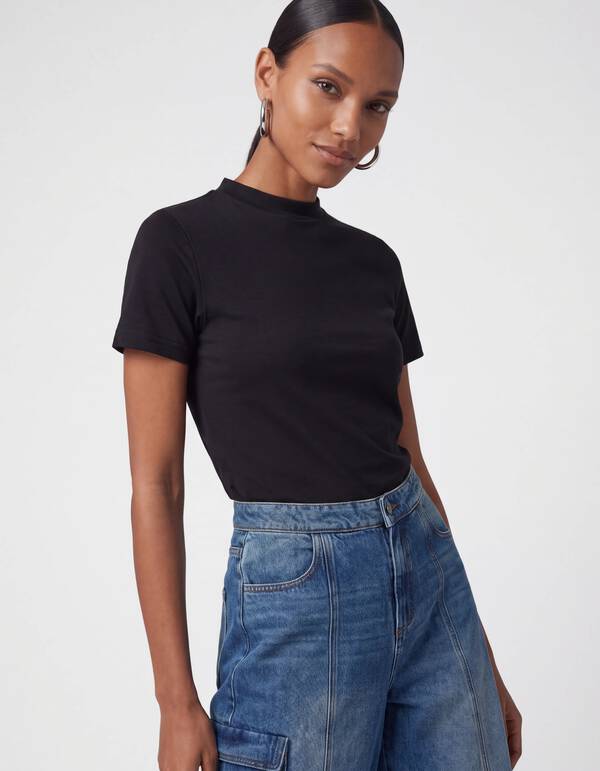 Fitted T-shirt Zwart SHOEBY WOMEN