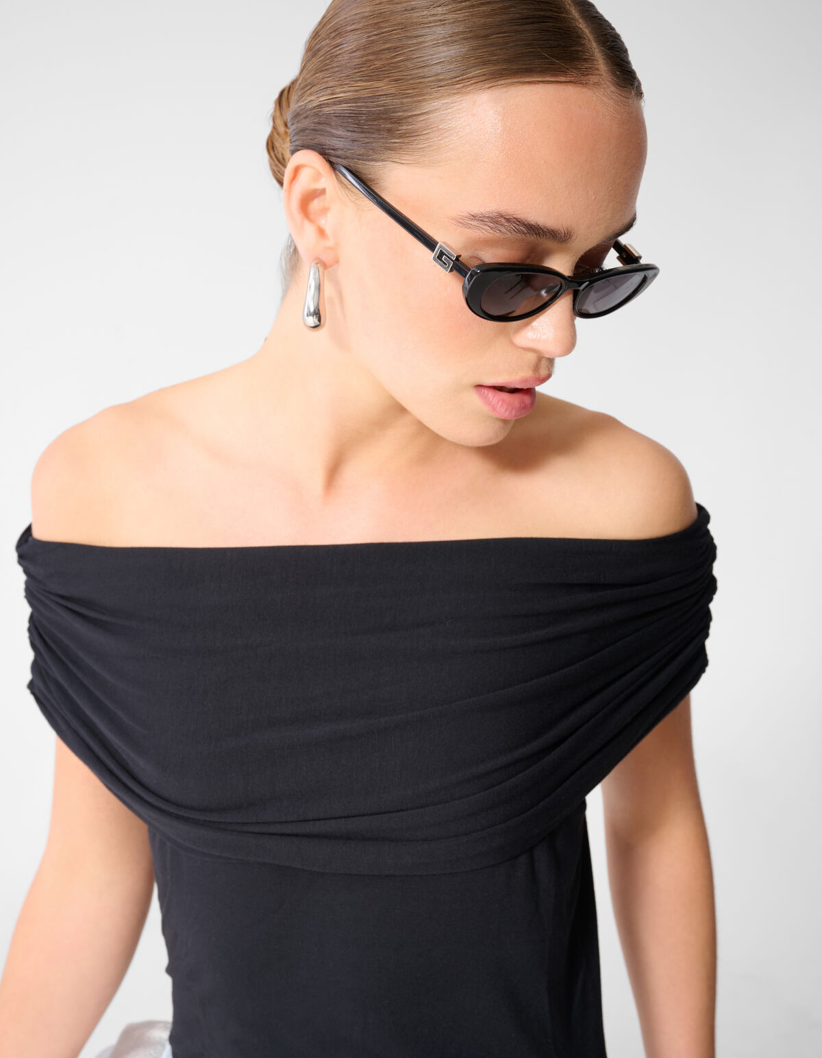 Off Shoulder Top Zwart SHOEBY WOMEN