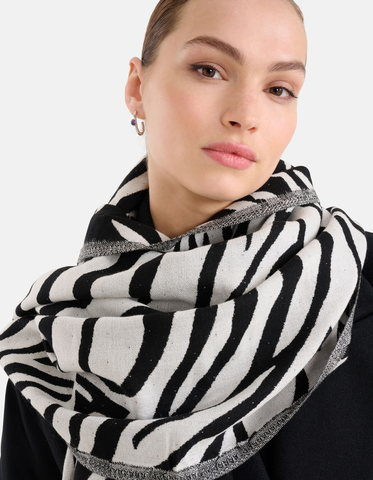 Zebra Jacquard Sjaal Zwart/Wit SHOEBY ACCESSOIRES