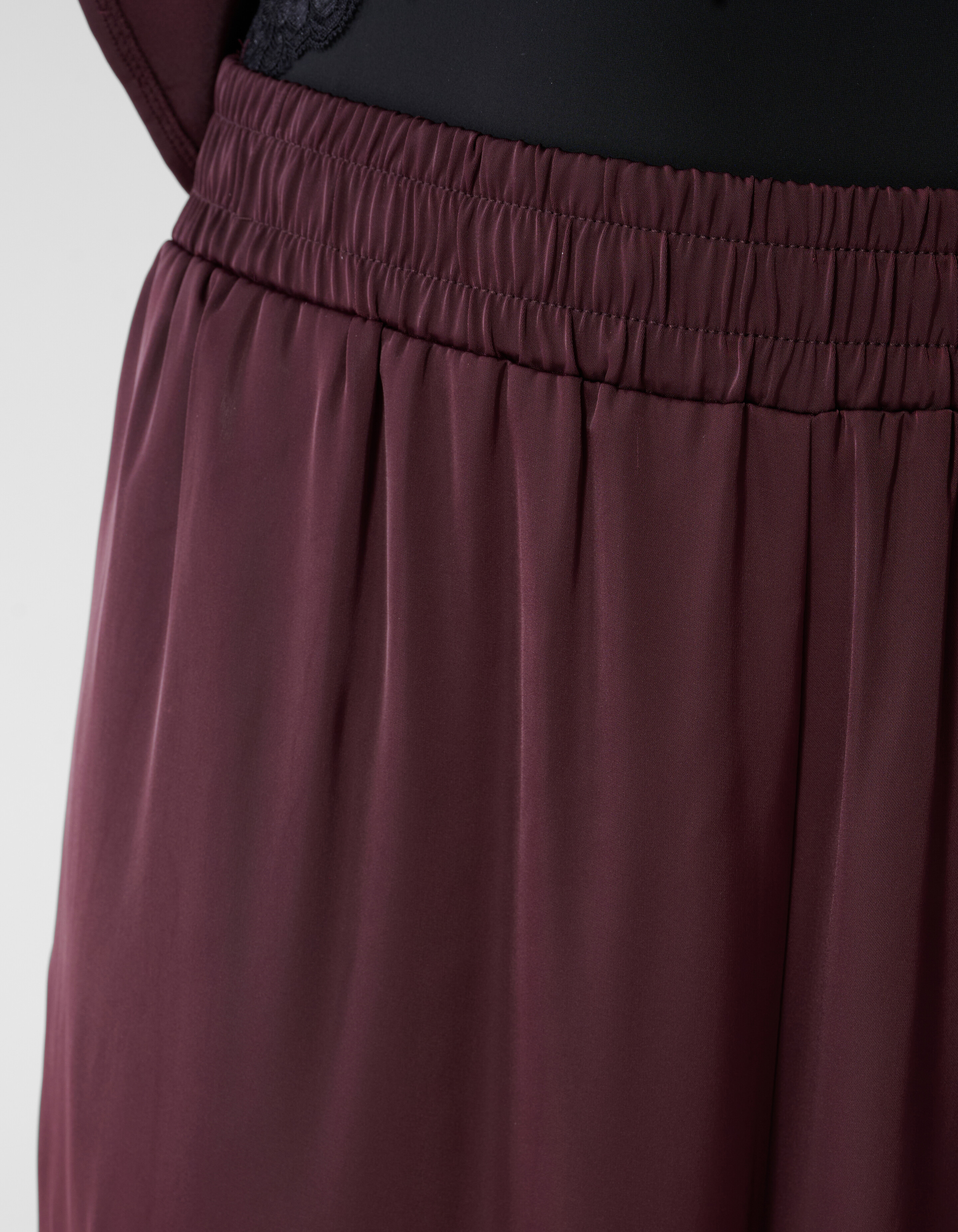 Satijnen Balloon Fit Broek Donkerrood By Mieke SHOEBY WOMEN