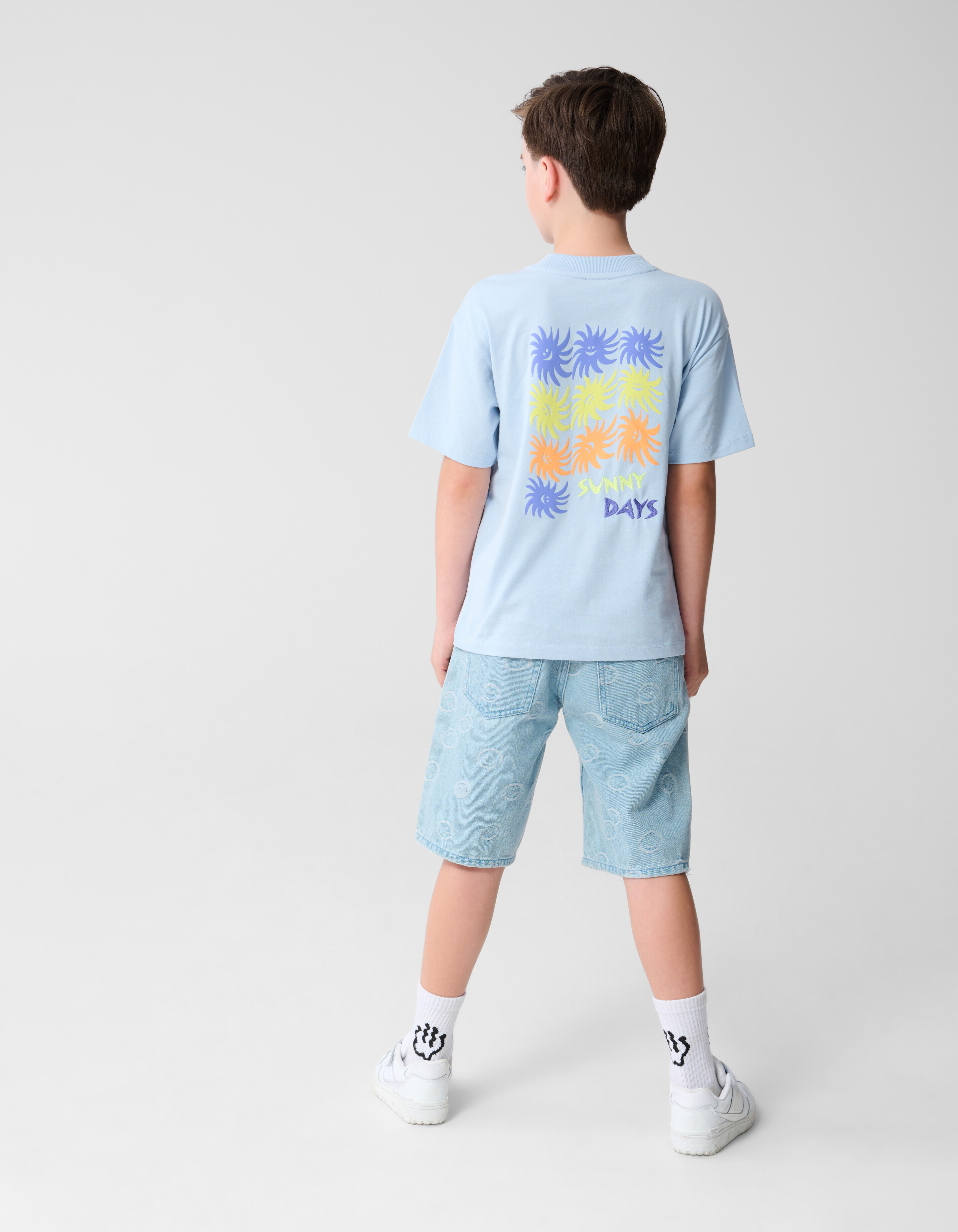 Sunny Days Artwork T-shirt Lichtblauw SHOEBY BOYS