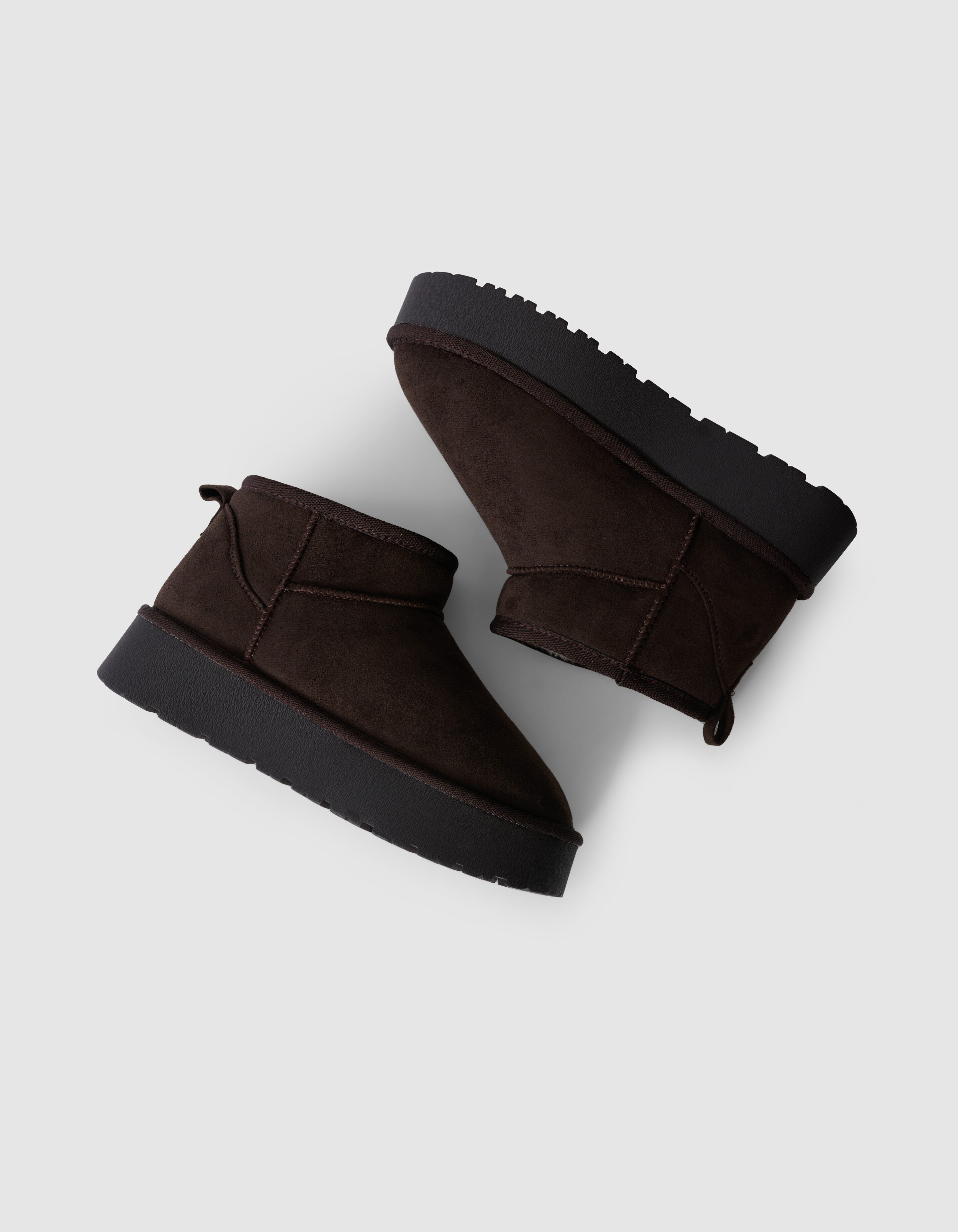 Zachte Korte Laarzen Donkerbruin SHOEBY SHOES