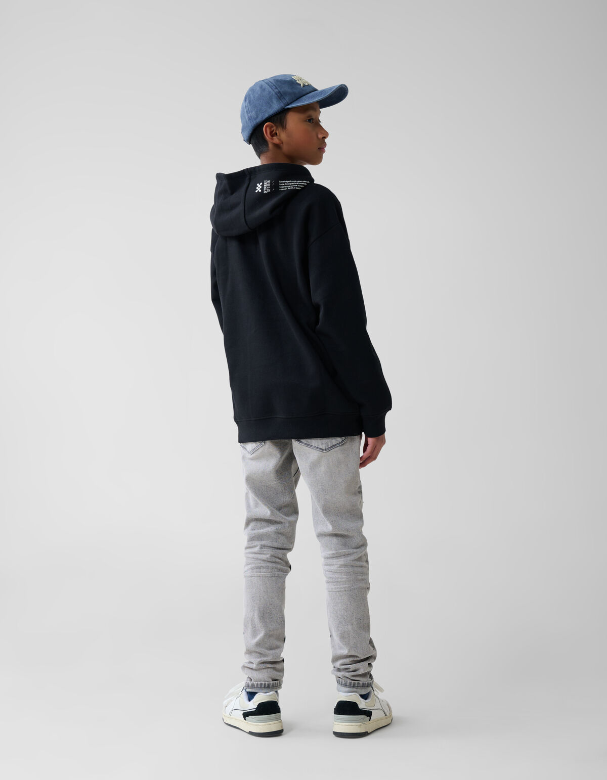 Basis Artwork Hoodie Zwart SHOEBY BOYS