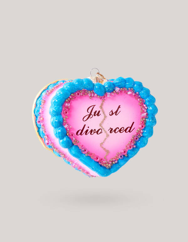 Just Divorced Kerstbal Roze By Fred SHOEBY ACCESSOIRES