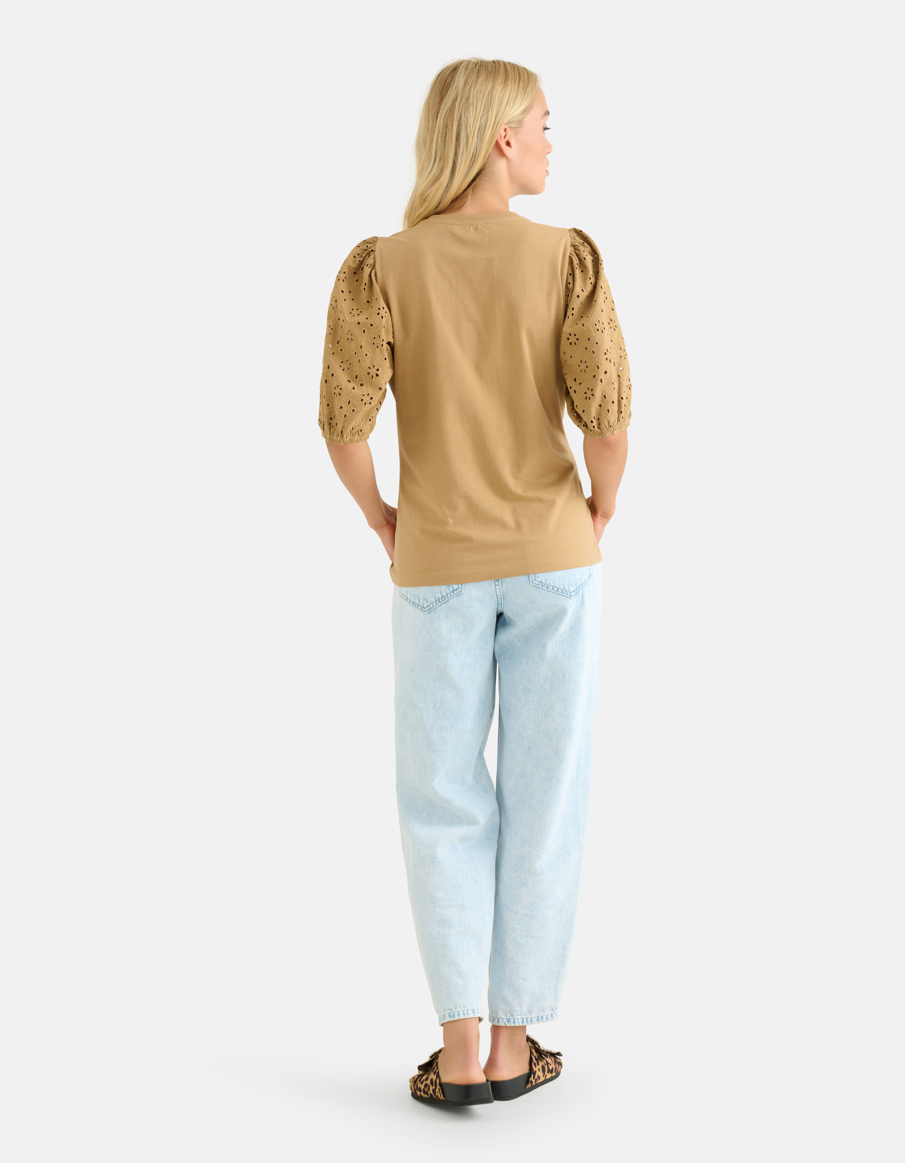 Embroidery Top Beige SHOEBY WOMEN