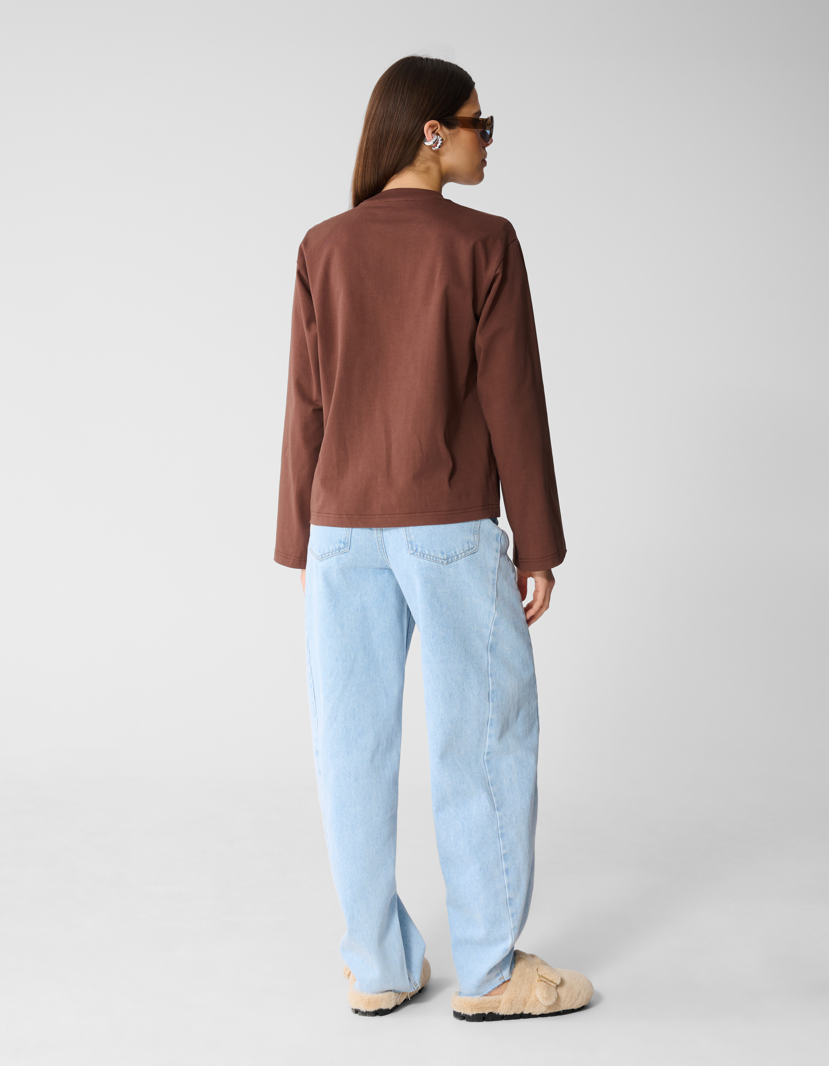 Oversized Basic Longsleeve T-shirt Bruin SHOEBY WOMEN