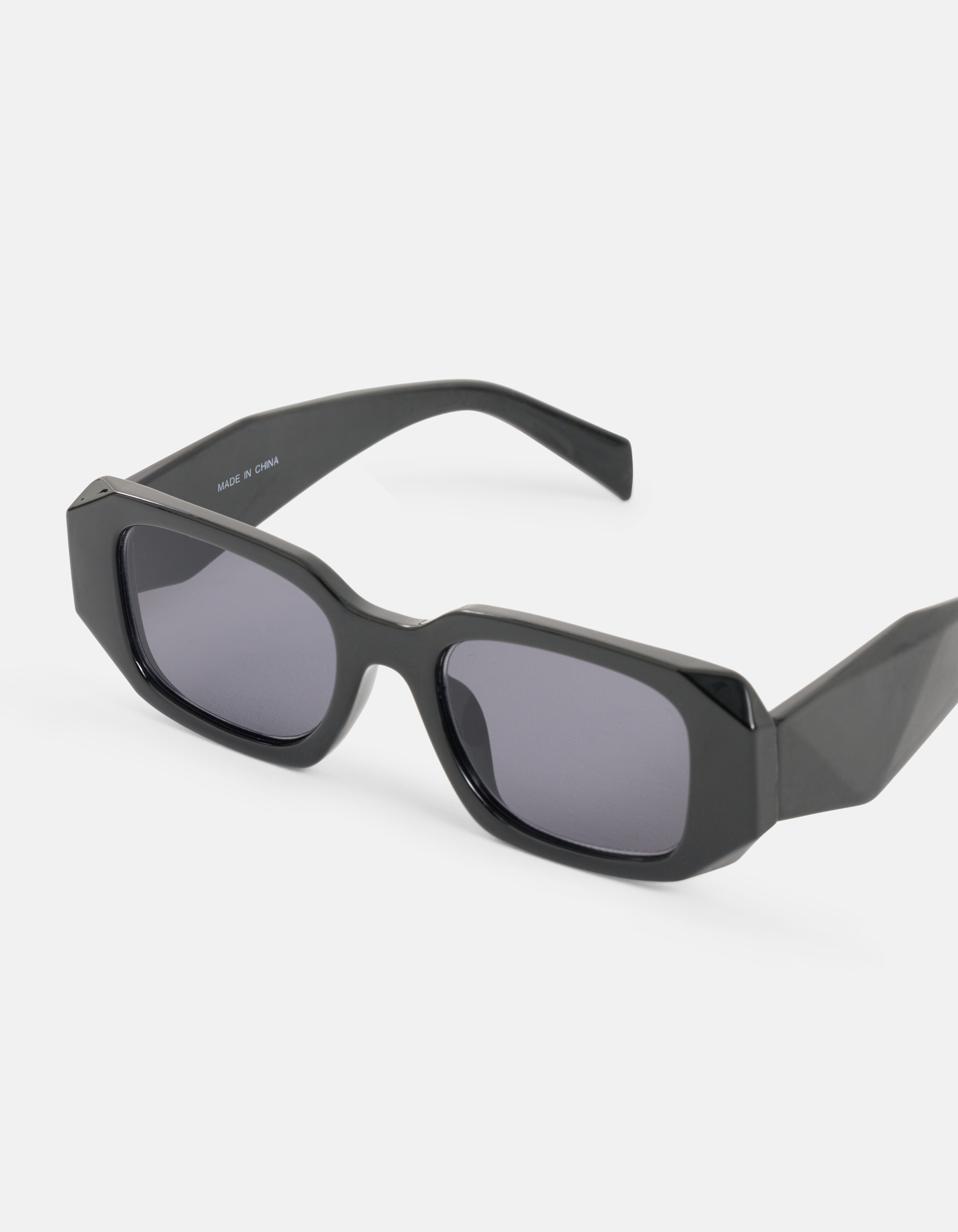 Wijde Rechthoekige Zonnebril Zwart SHOEBY ACCESSOIRES