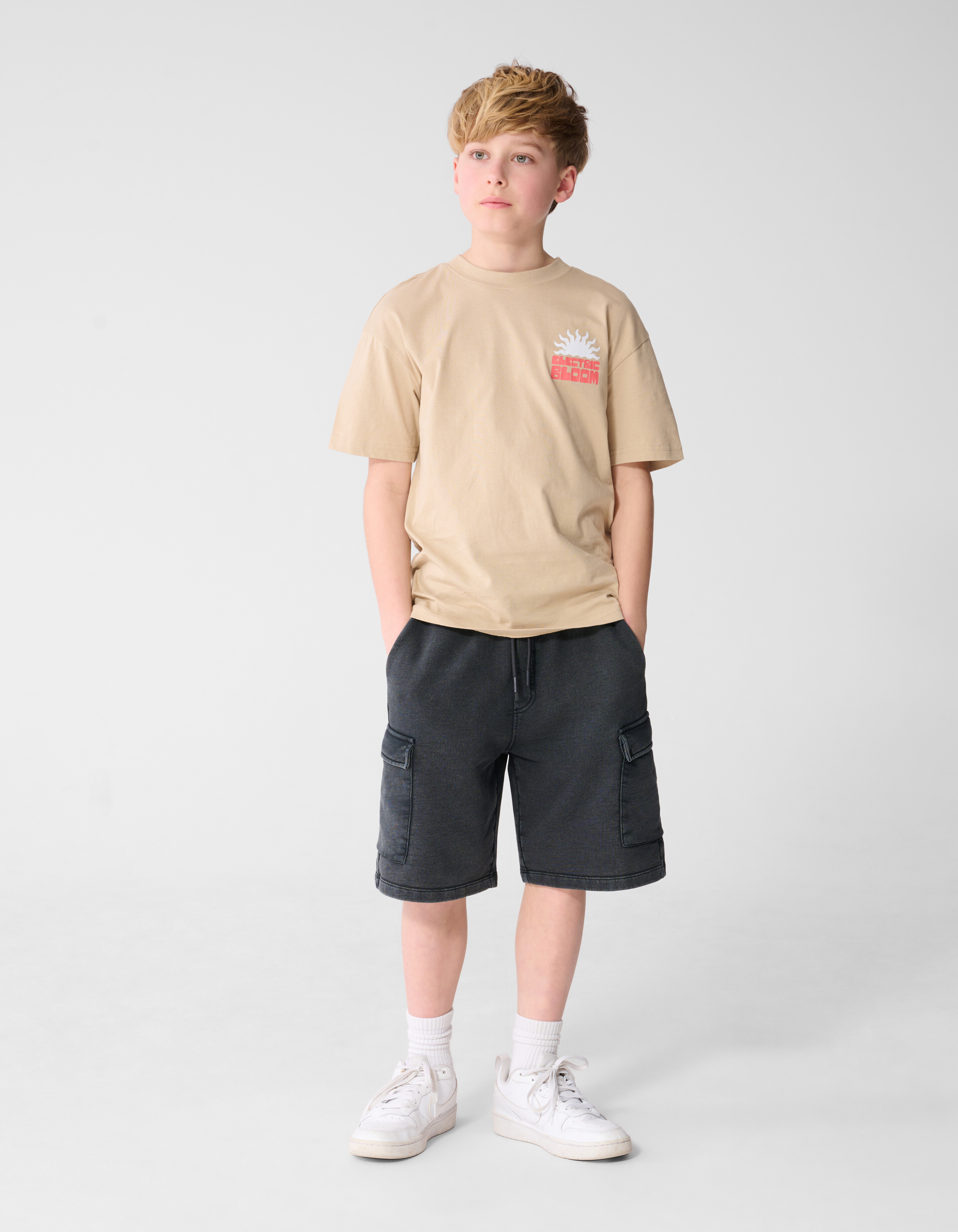 Bloom Artwork T-shirt Zand SHOEBY BOYS