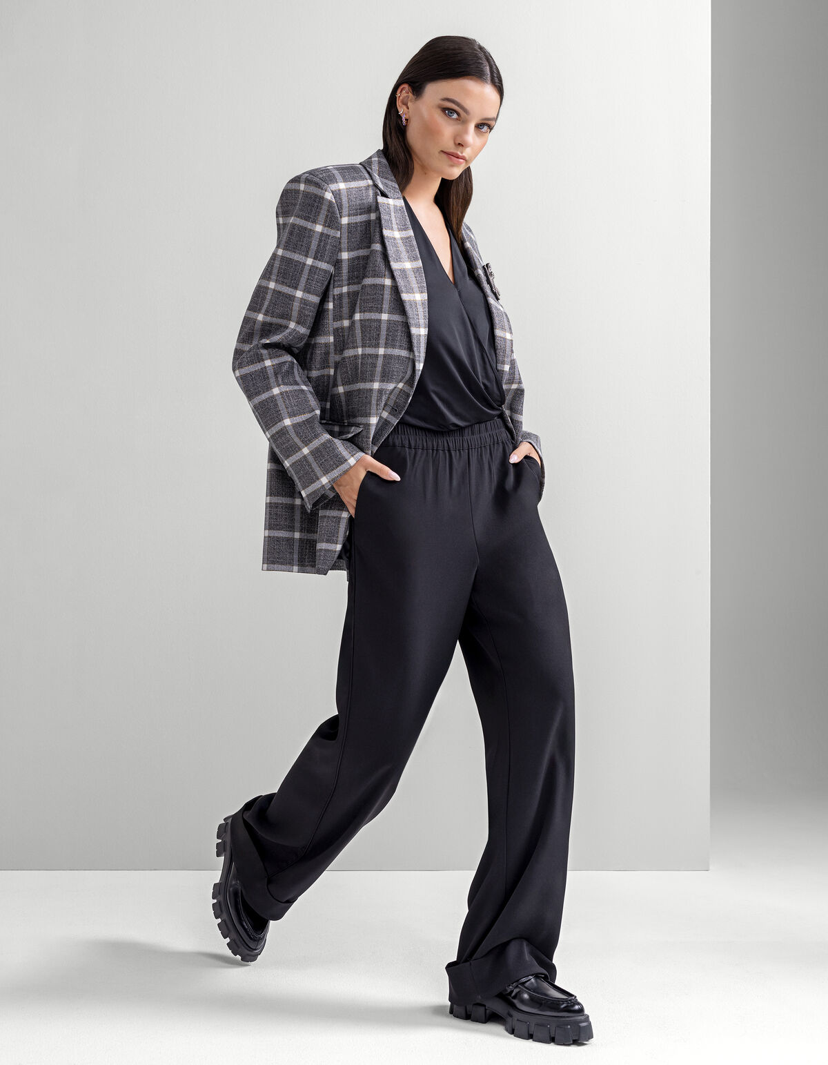 Omslag Wide Leg Broek Zwart SHOEBY WOMEN