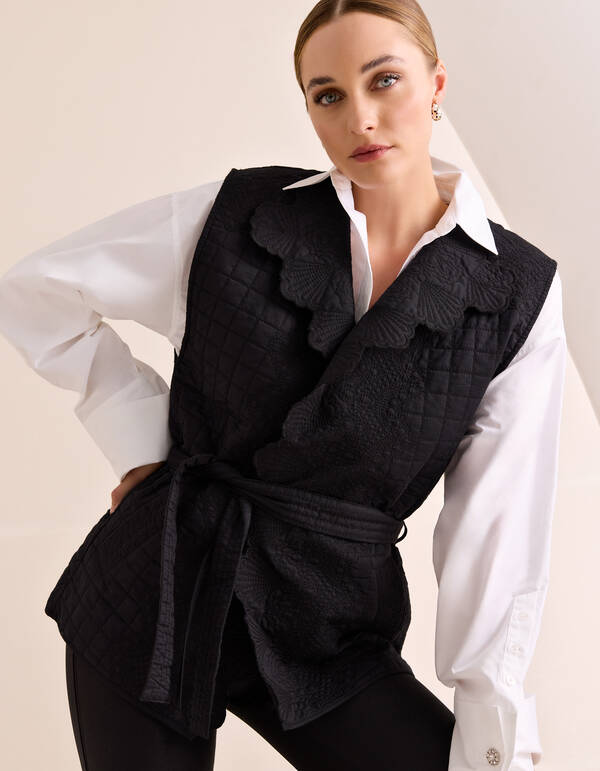 Quilted Gilet Zwart By Mieke SHOEBY WOMEN
