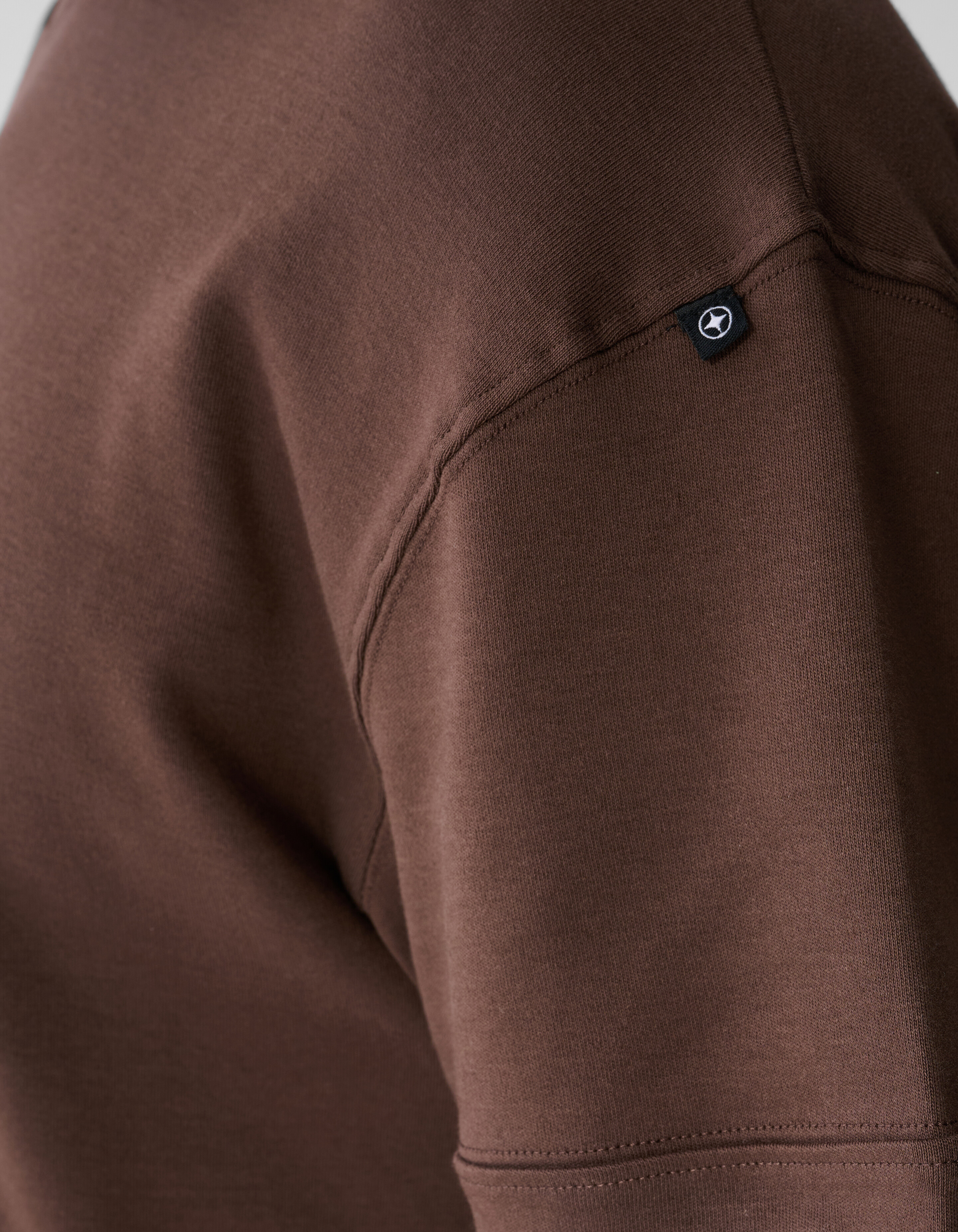 Minimalistisch T-shirt Donkerbruin SHOEBY MEN