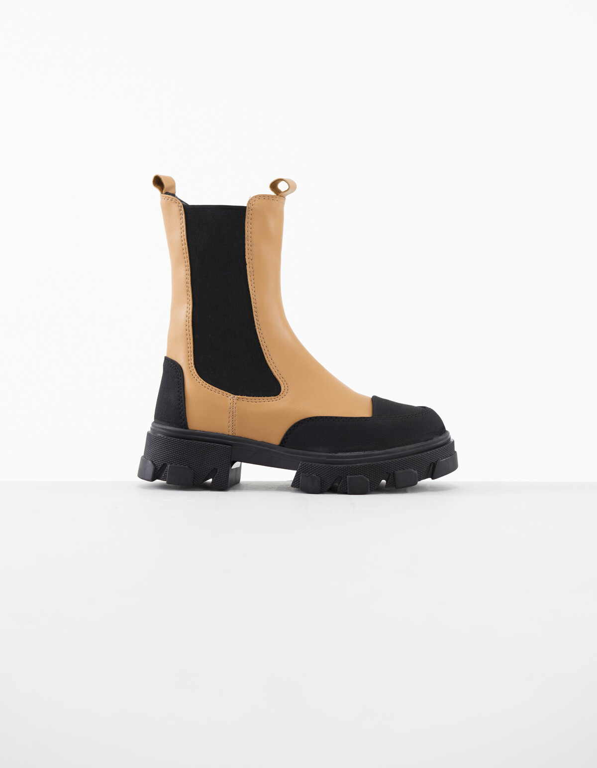Jade Laars SCHOENEN SHOEBY