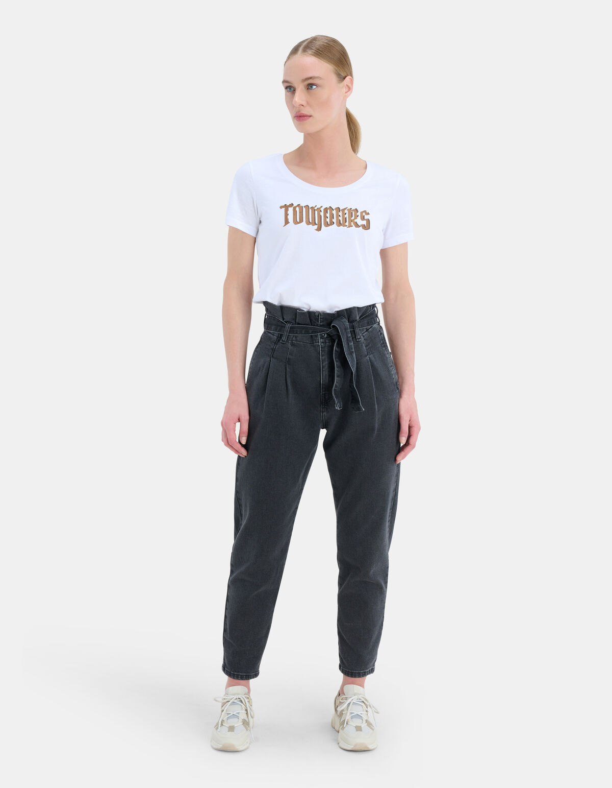 Toujours T-shirt Wit SHOEBY WOMEN