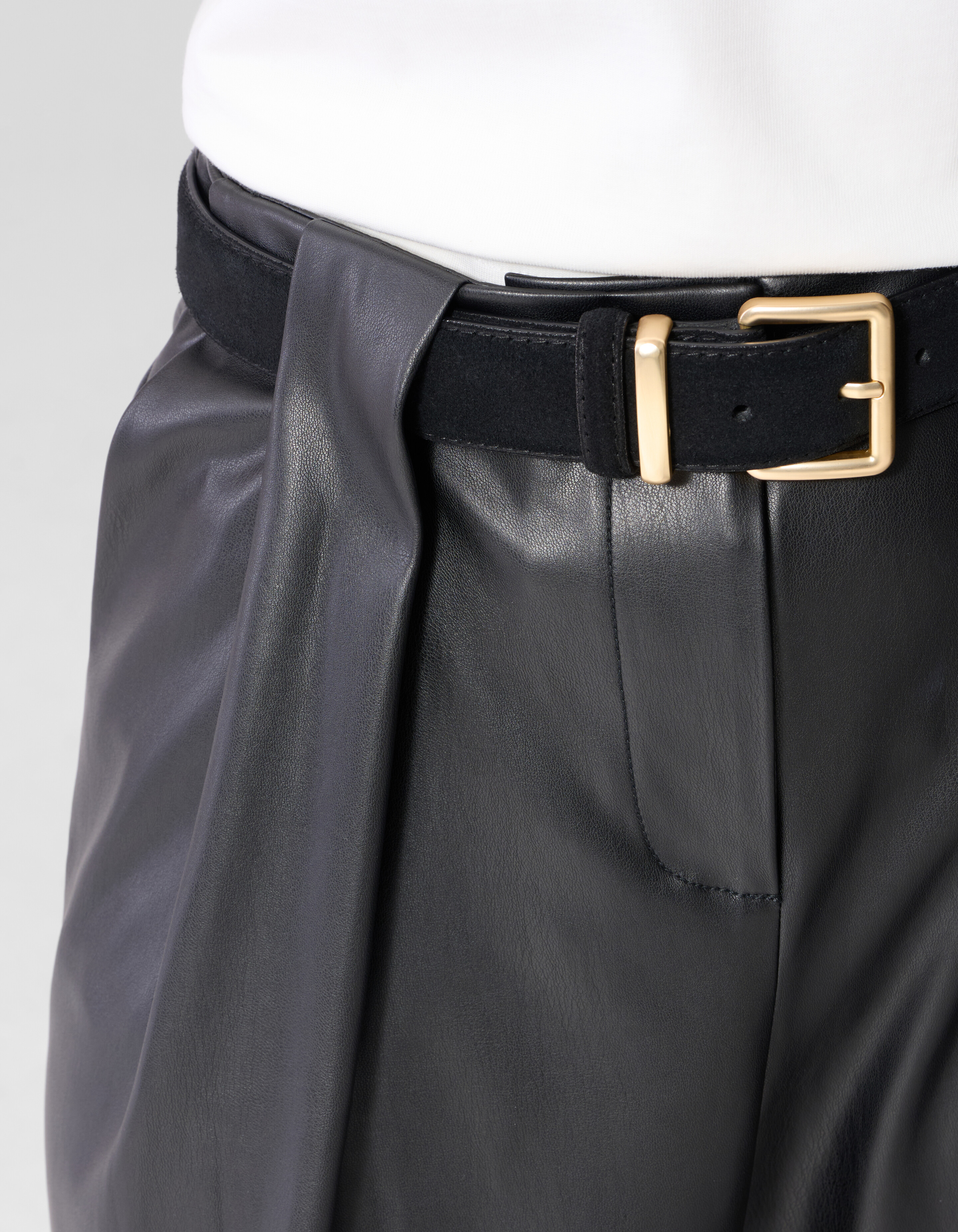 Vegan Leren Barrel Fit Broek Zwart By Lonneke SHOEBY WOMEN