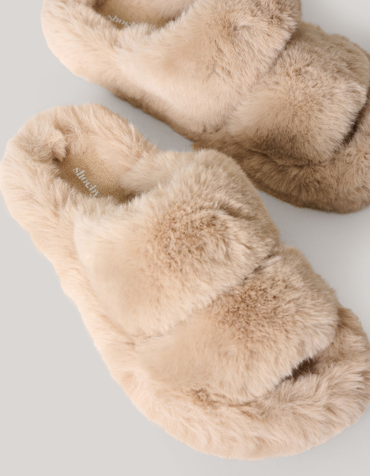 Fluffy Slippers Lichtbruin SHOEBY SHOES