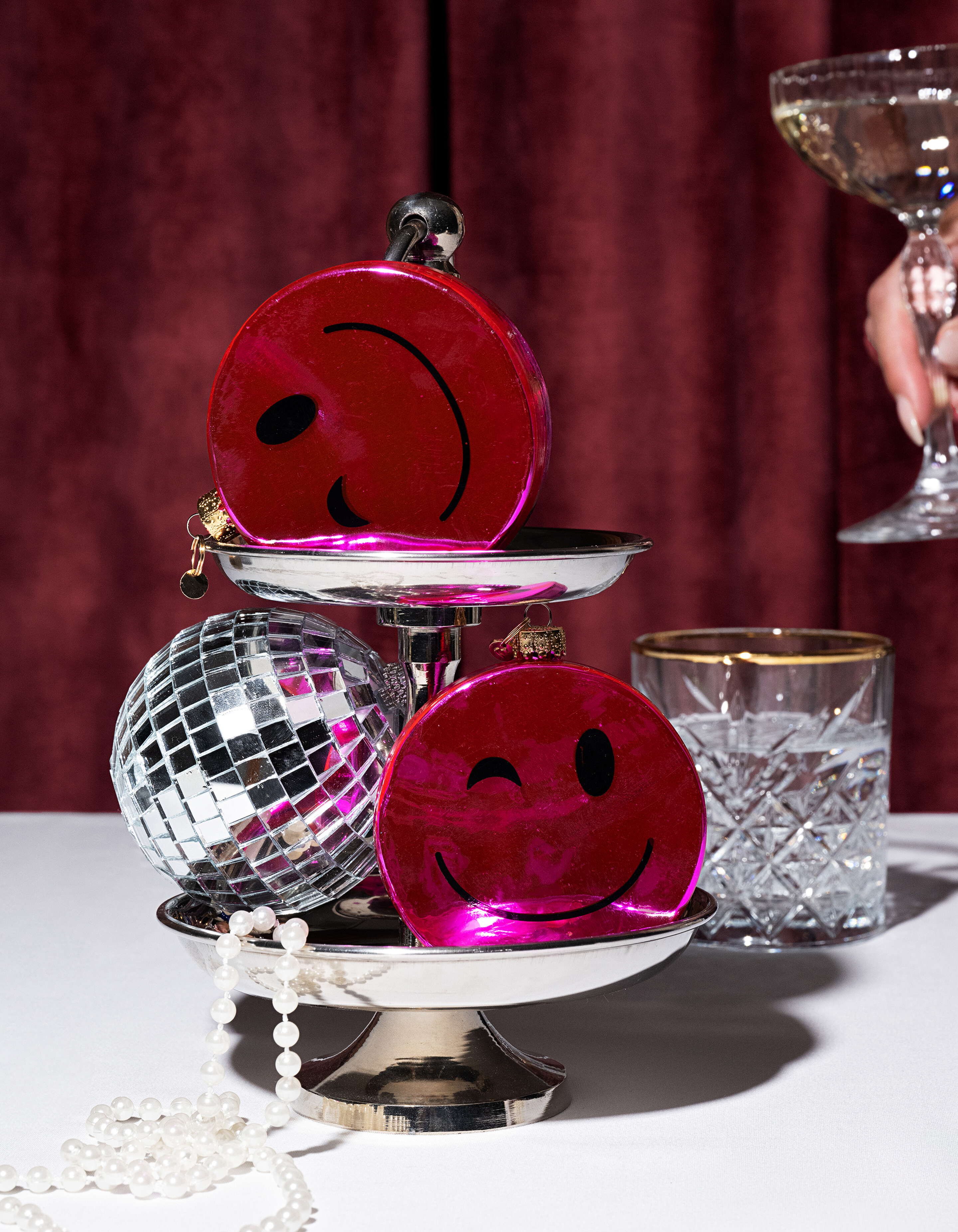 Smiley Kerstbal Roze By Fred SHOEBY ACCESSOIRES
