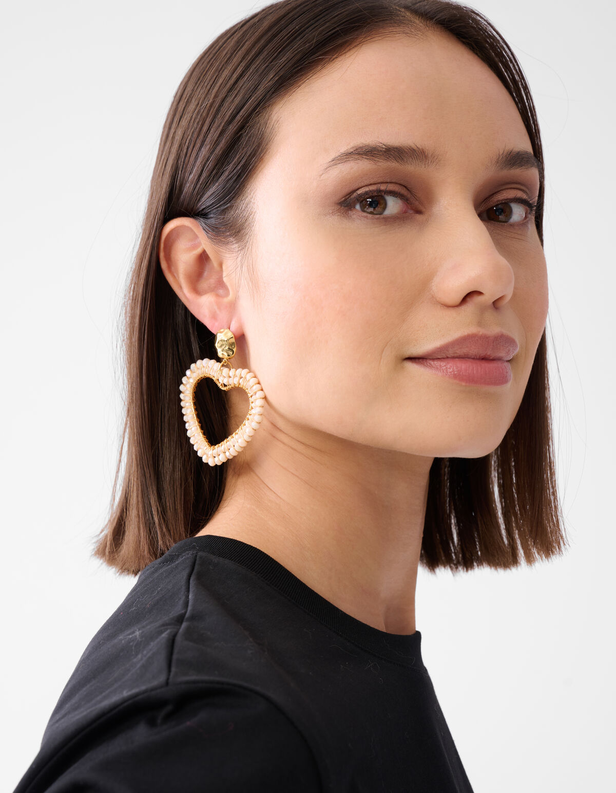 Beaded Heart Oorbellen Gebroken Wit SHOEBY ACCESSOIRES