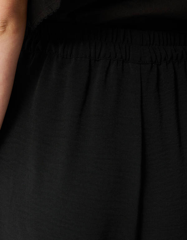 Twist Short Zwart SHOEBY WOMEN