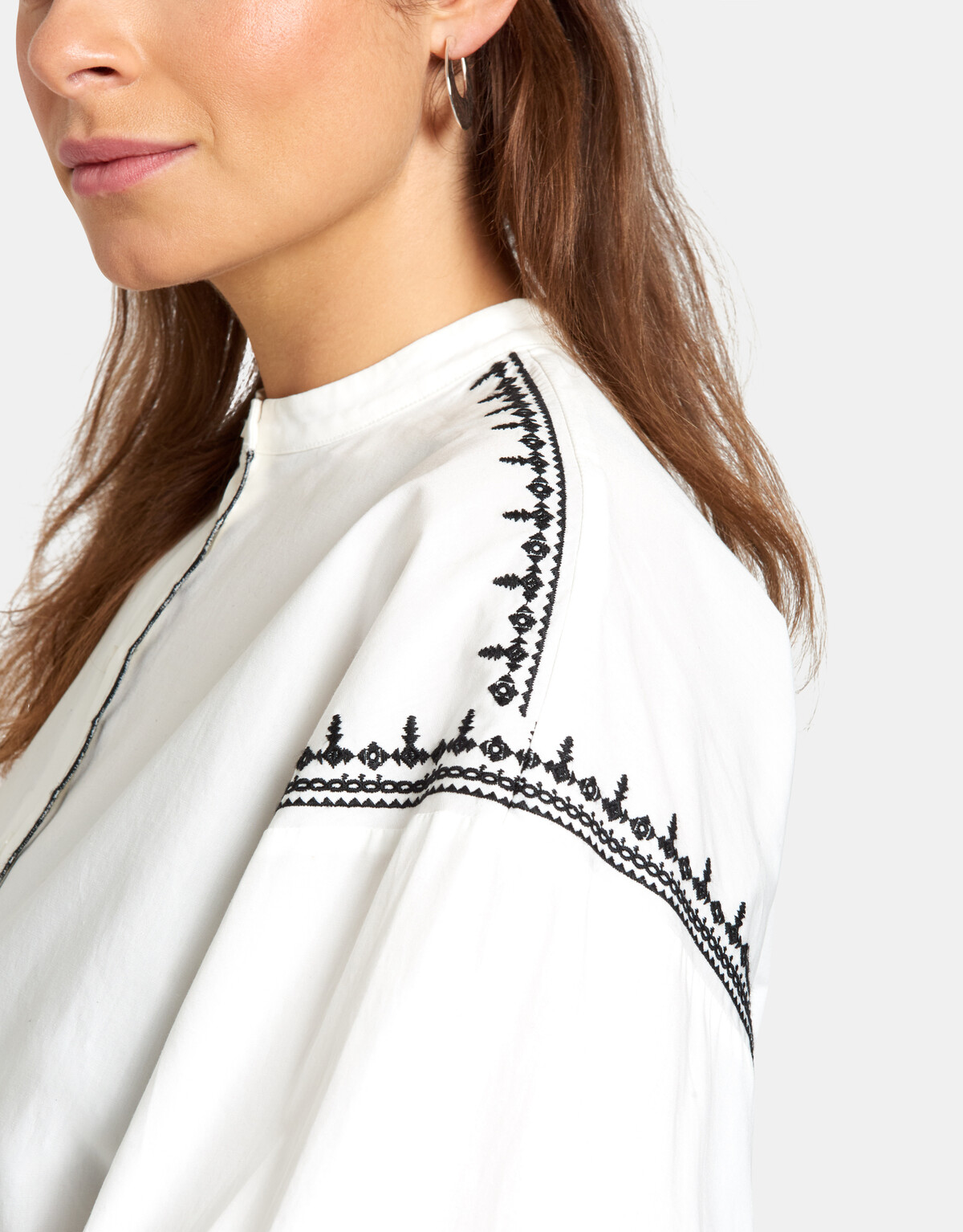 Folk Blouse by Lonneke