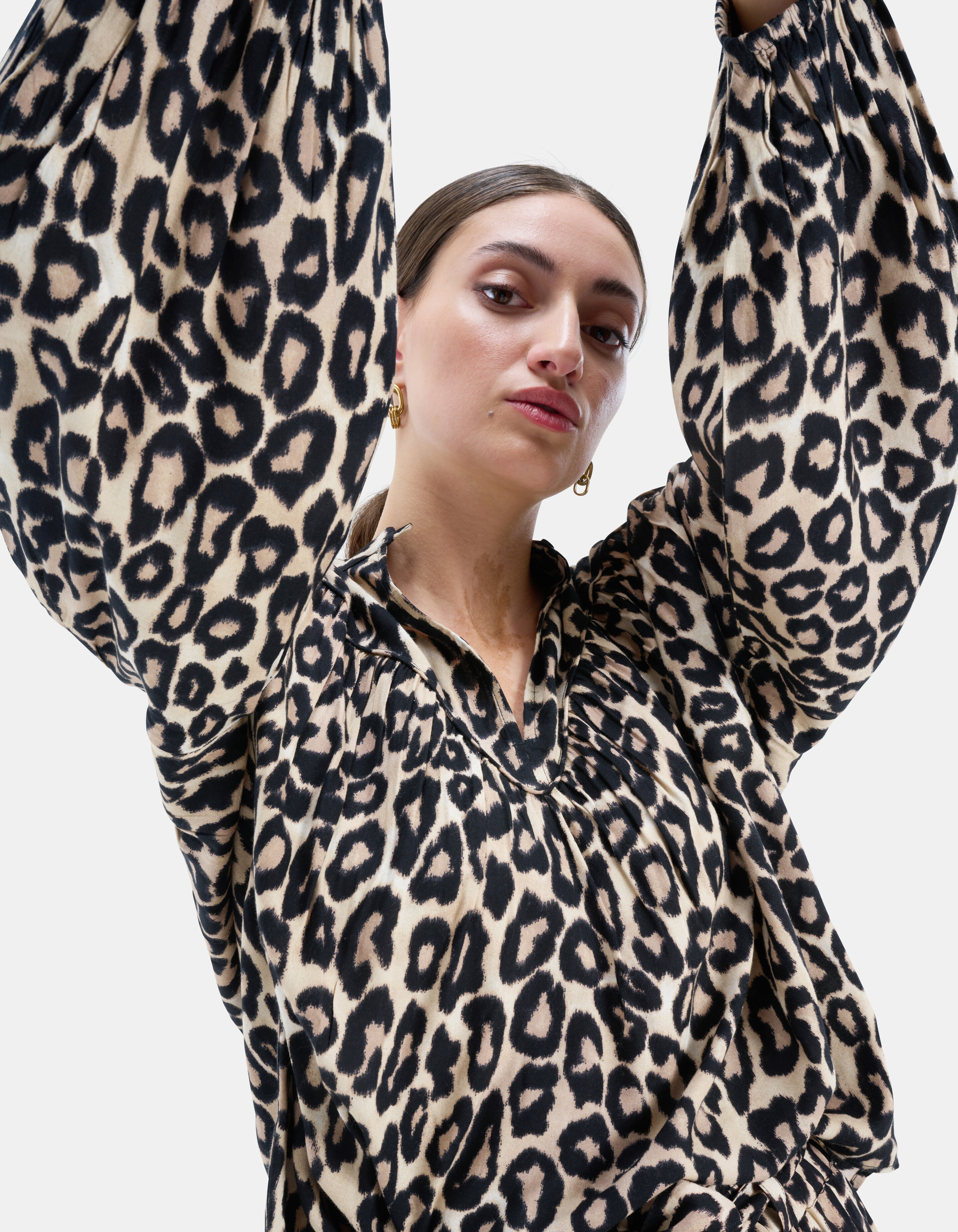 Thirty Blouse Bruin EKSEPT