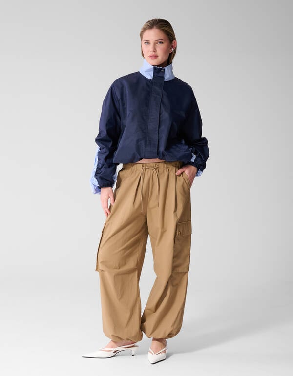 Loose Fit Cargo Broek Zand SHOEBY WOMEN
