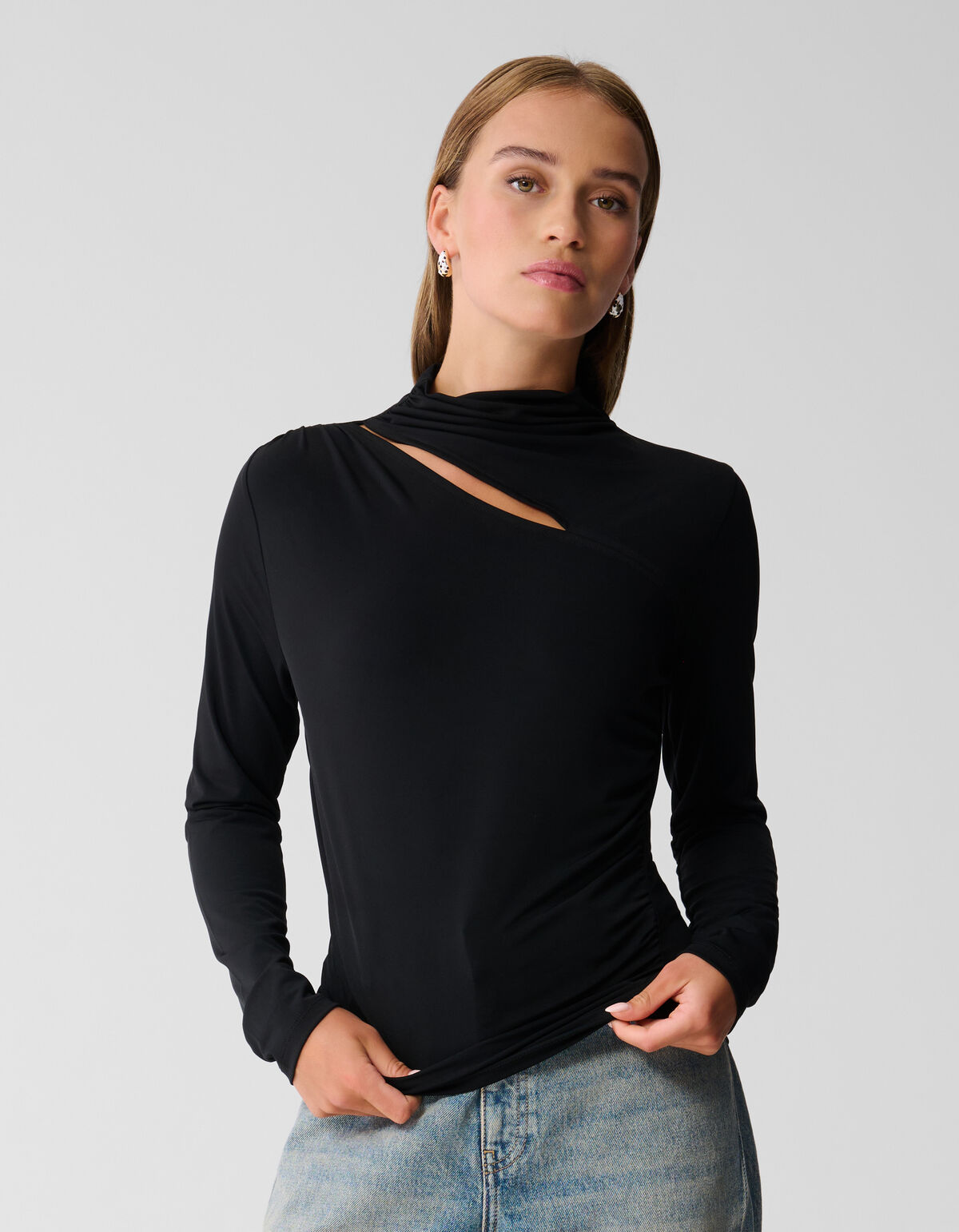 Cut Out Top Zwart SHOEBY WOMEN
