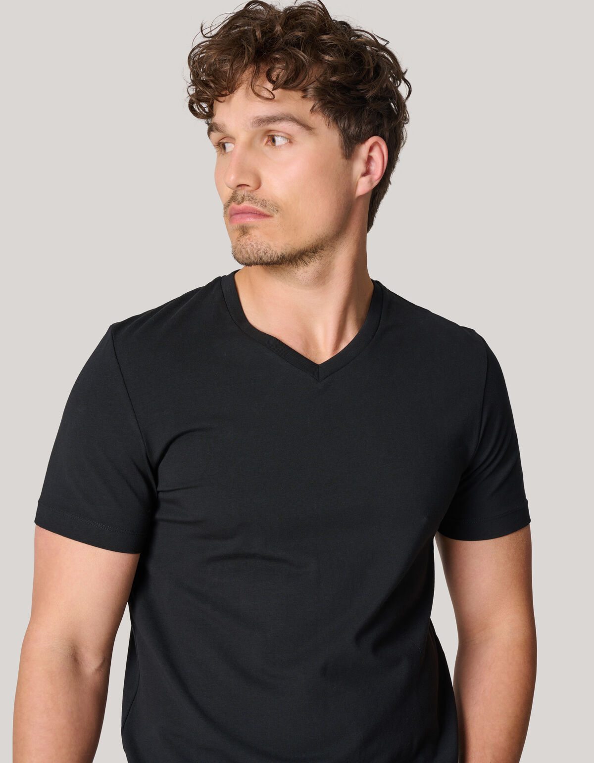 Basis V-hals T-shirt Zwart SHOEBY MEN