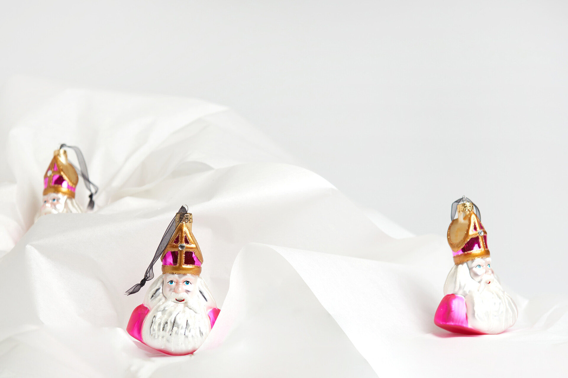 Sinterklaas Kerstbal by Fred van Leer