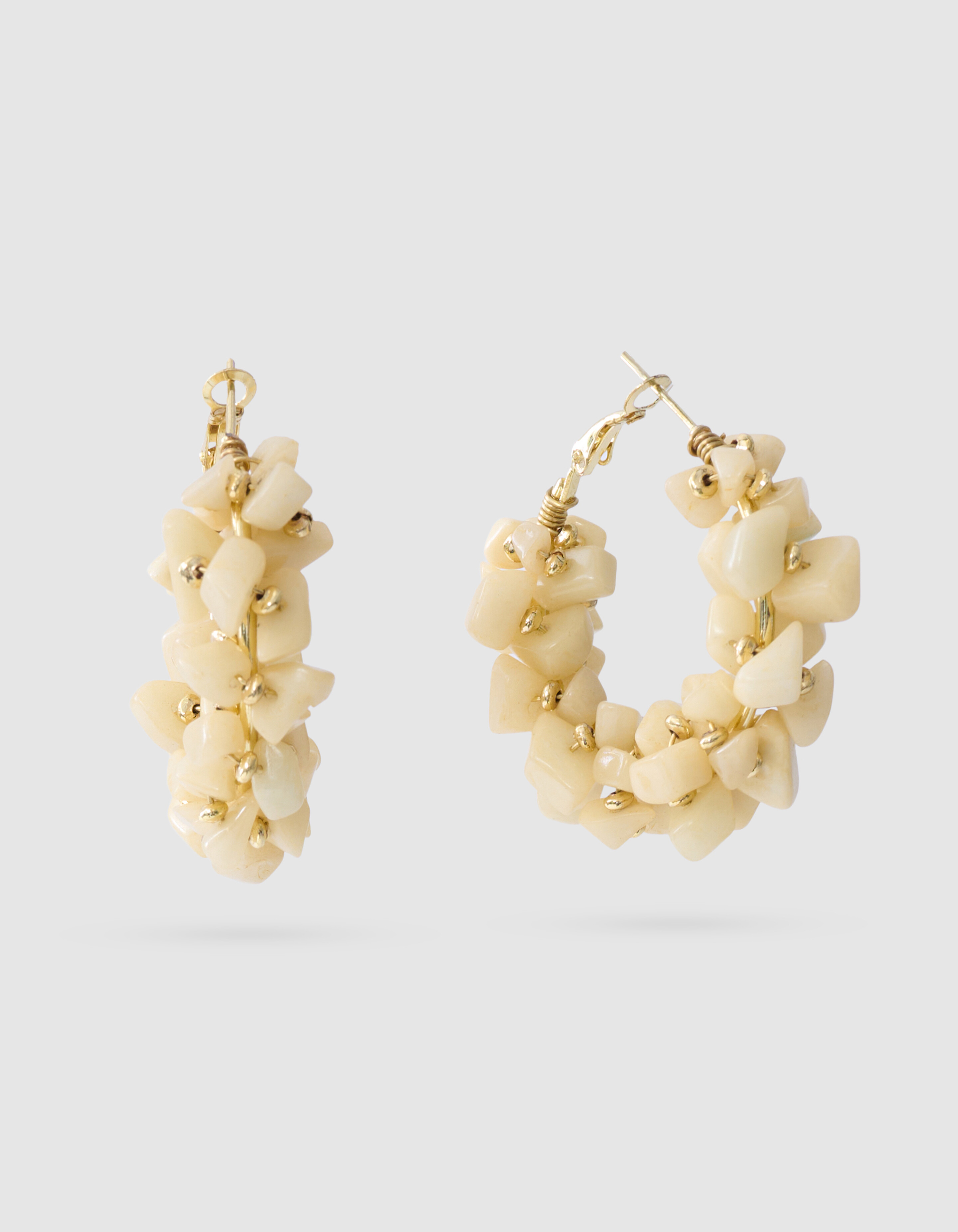 Beaded Hoop Oorbellen Zand SHOEBY ACCESSOIRES