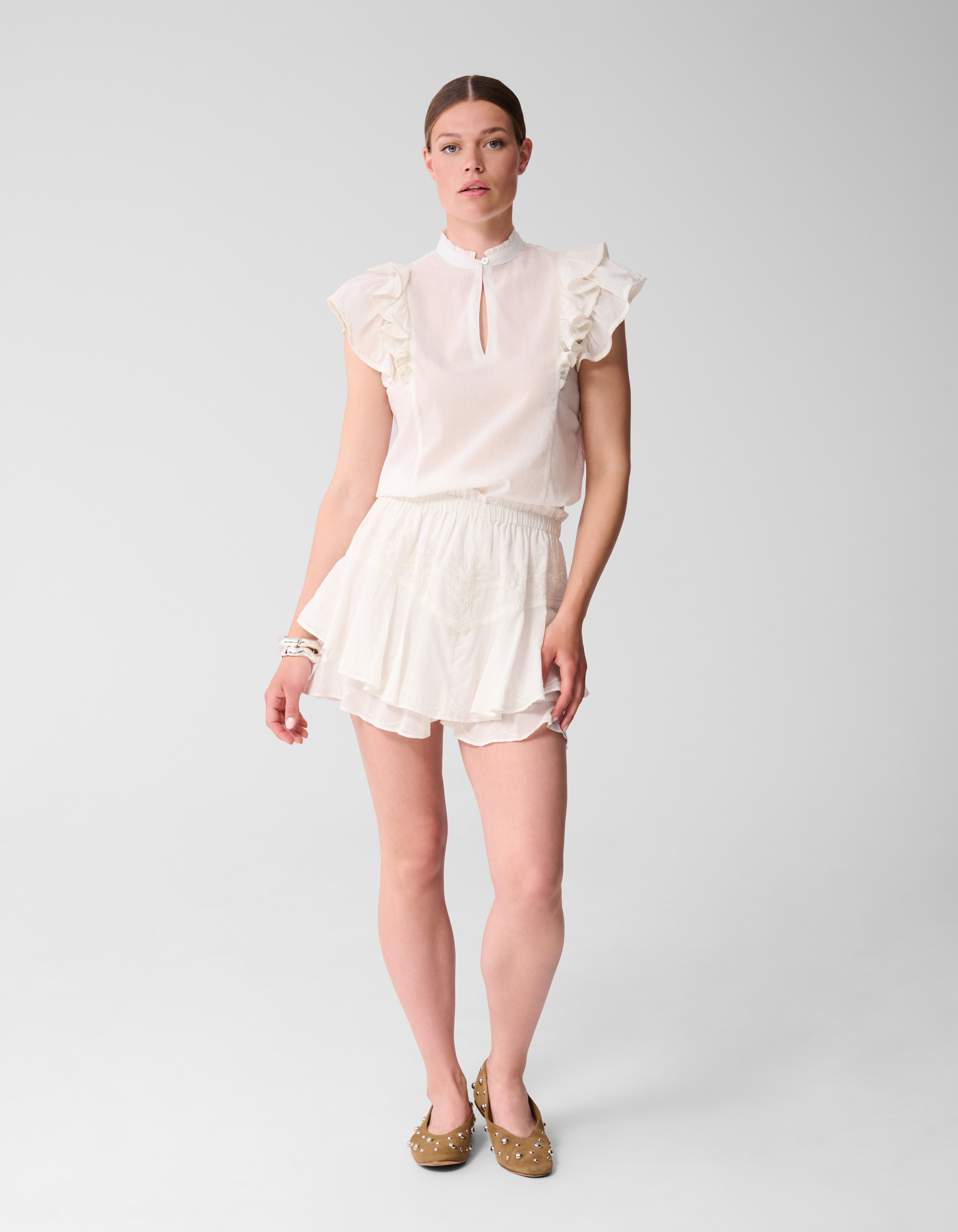 Ruffle Top Wit SHOEBY WOMEN