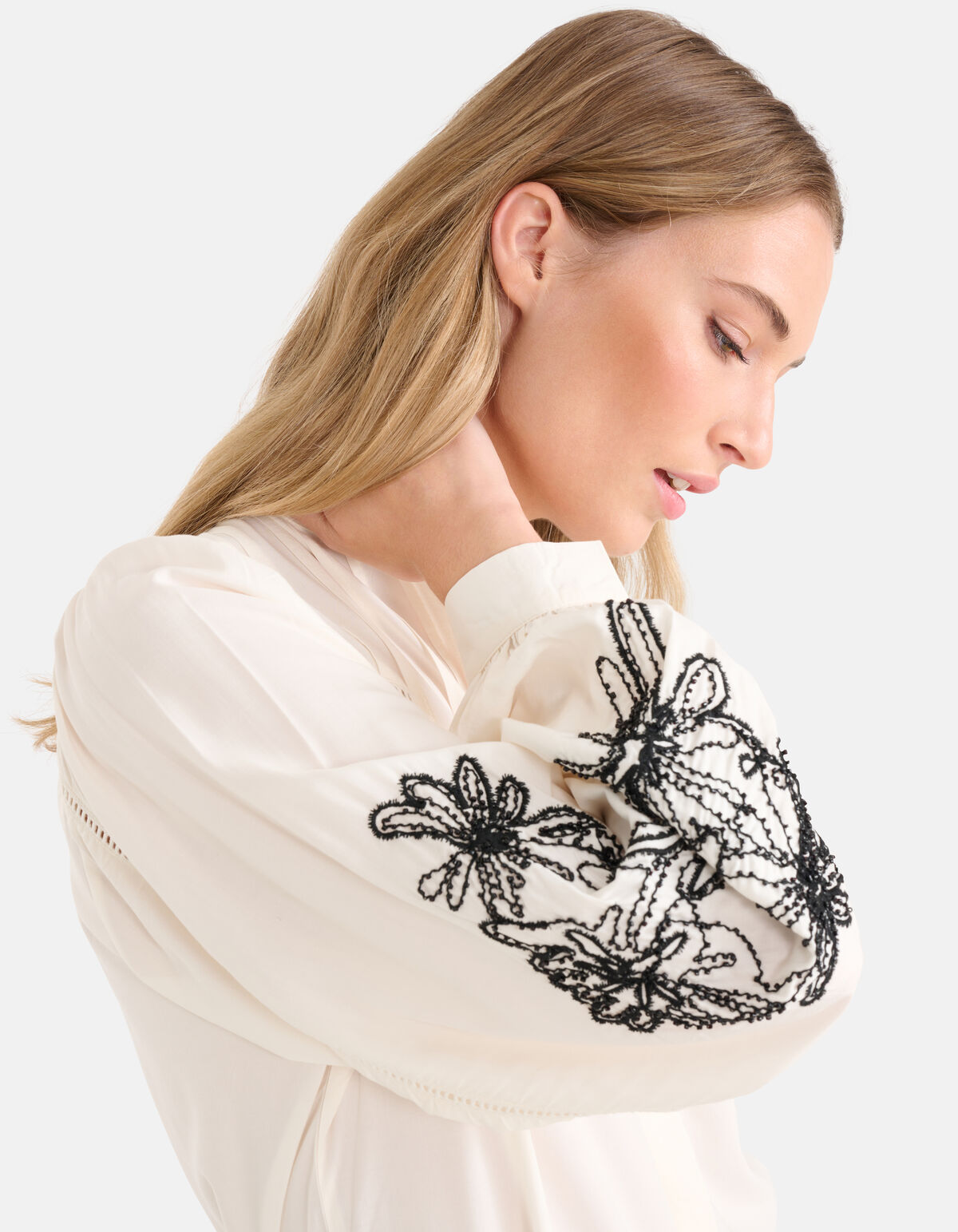 Beaded Embroidery Blouse Gebroken Wit SHOEBY WOMEN