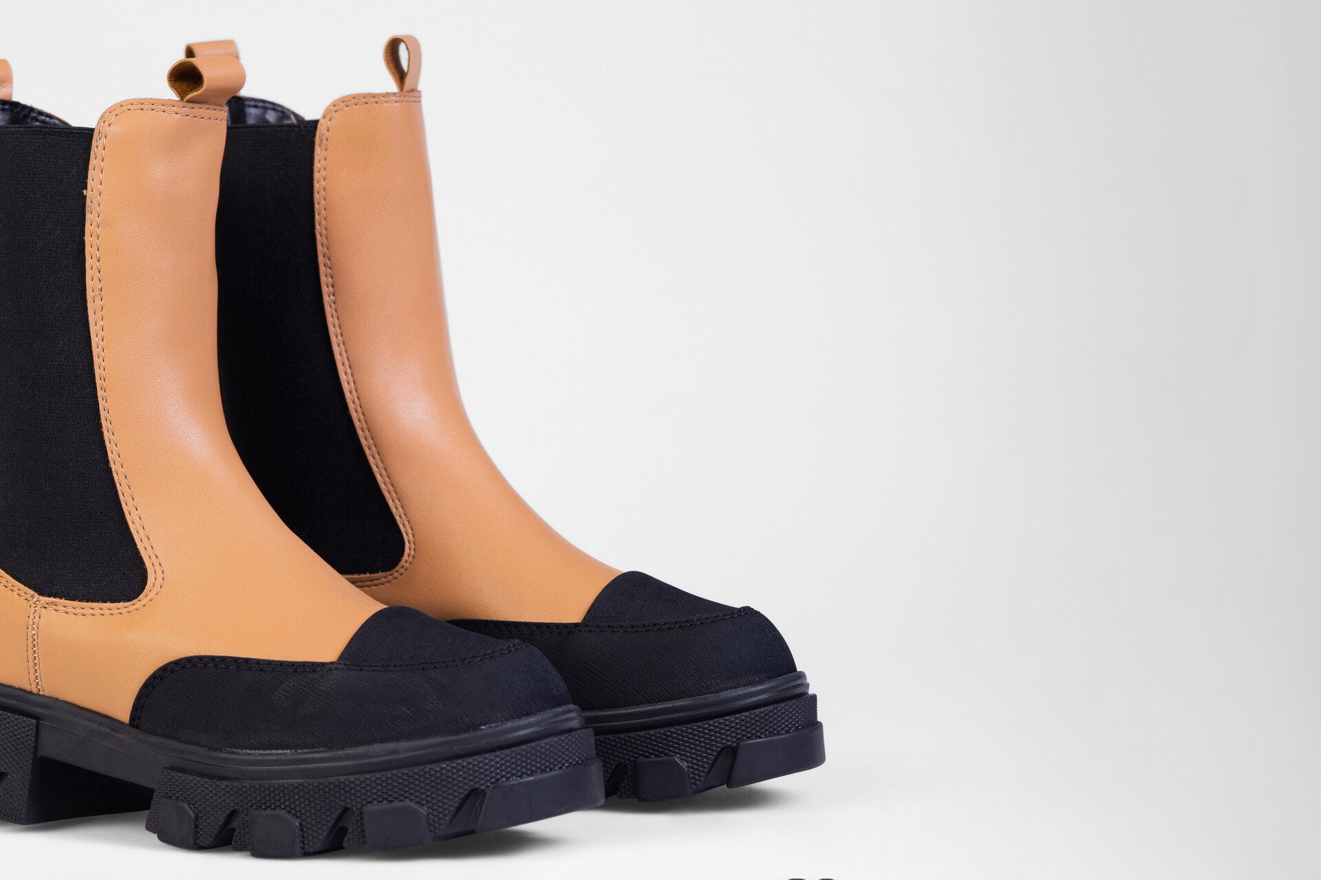 Jade Laars SCHOENEN SHOEBY