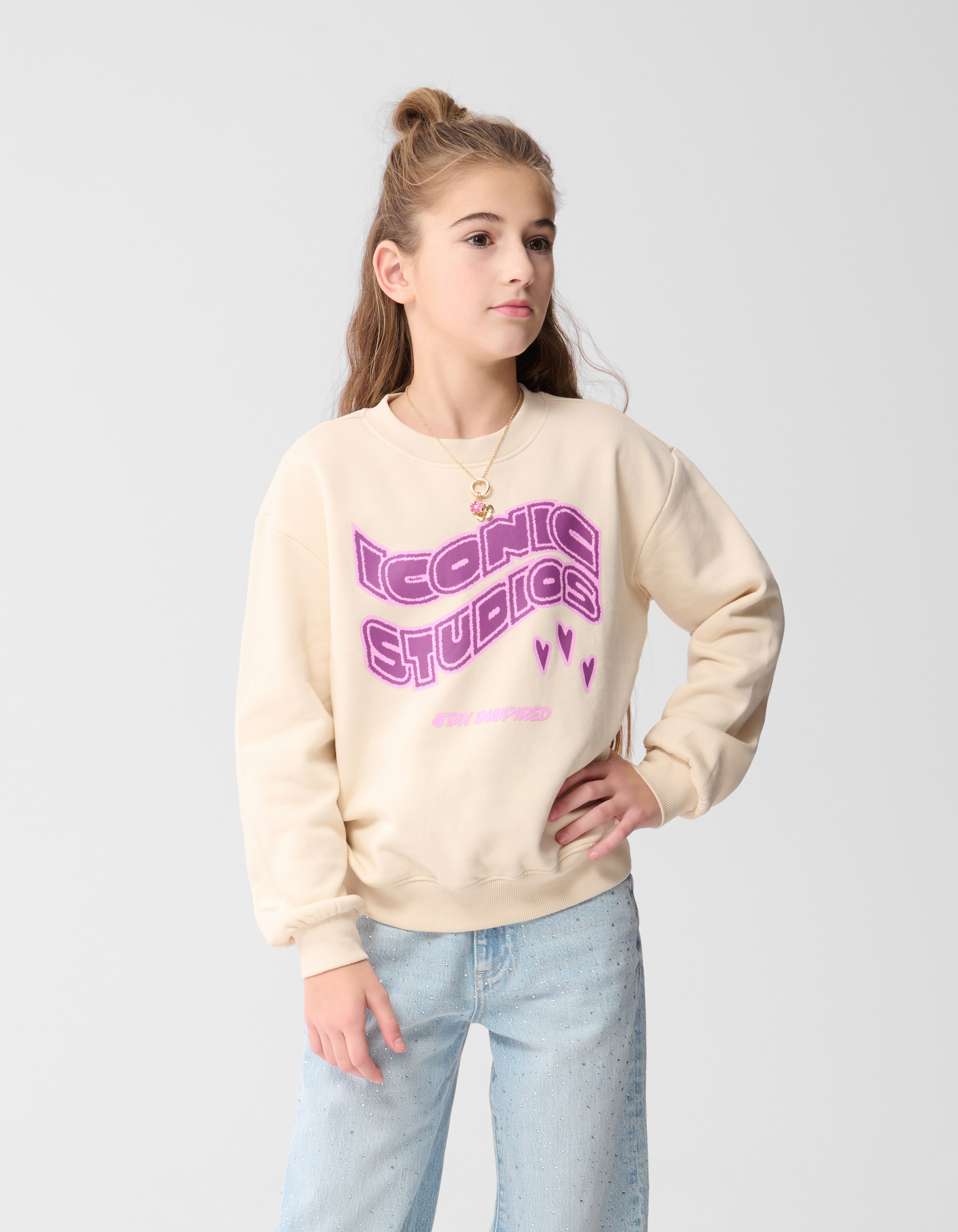 Iconic Studios Artwork Sweater Gebroken Wit SHOEBY GIRLS