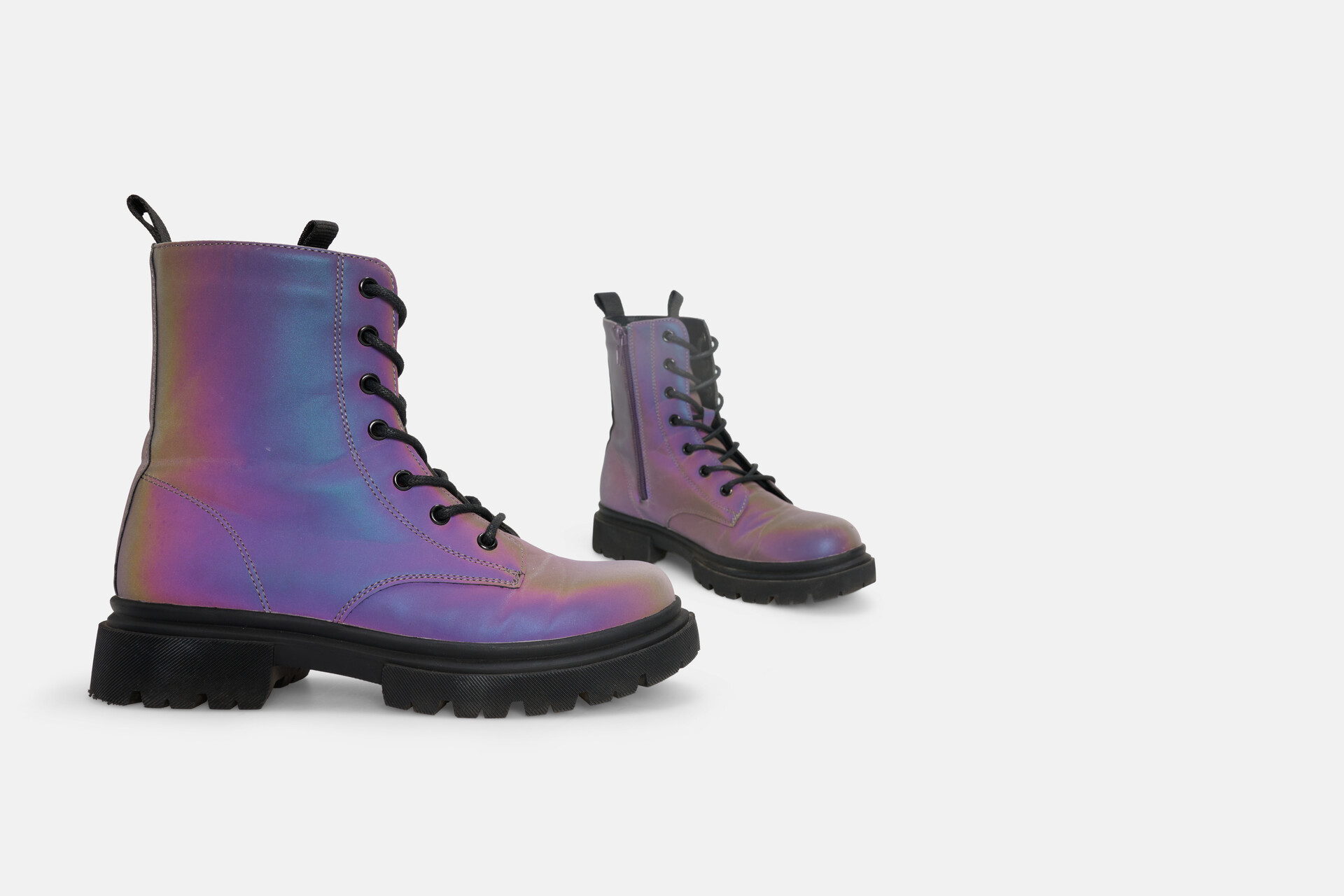 Holly Laars SHOEBY SHOES