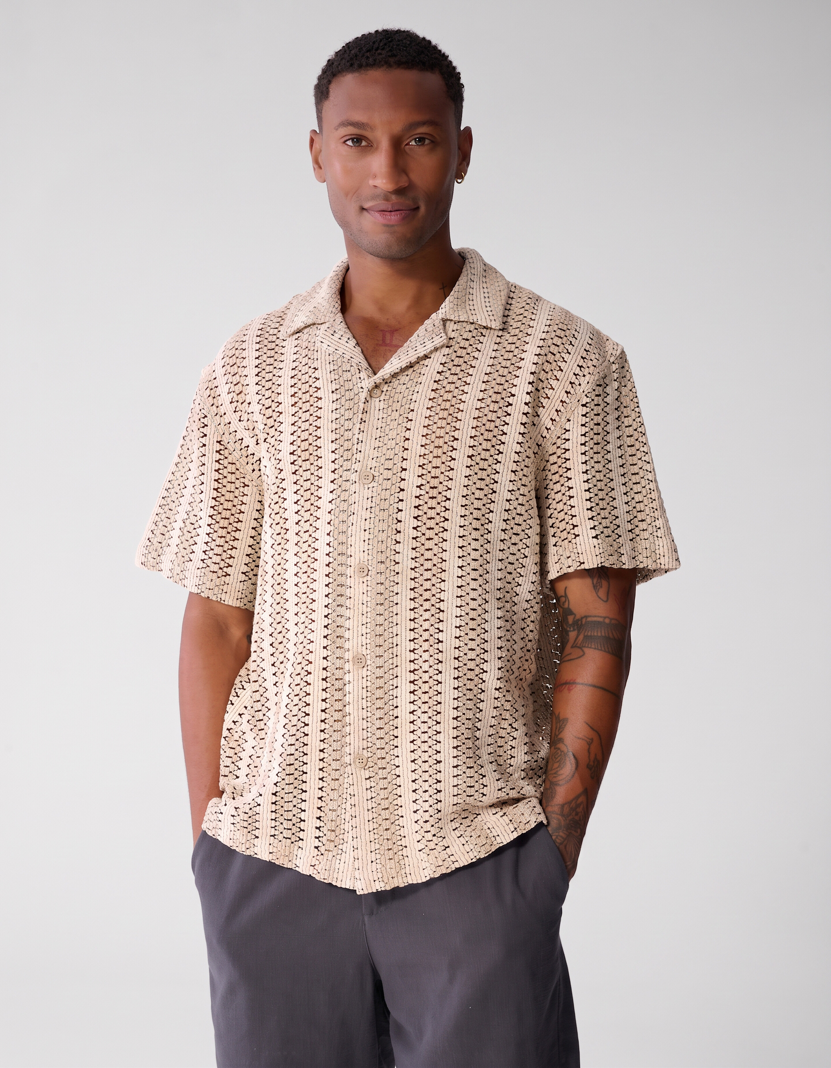Stripe Crochet Overshirt Zand SHOEBY MEN