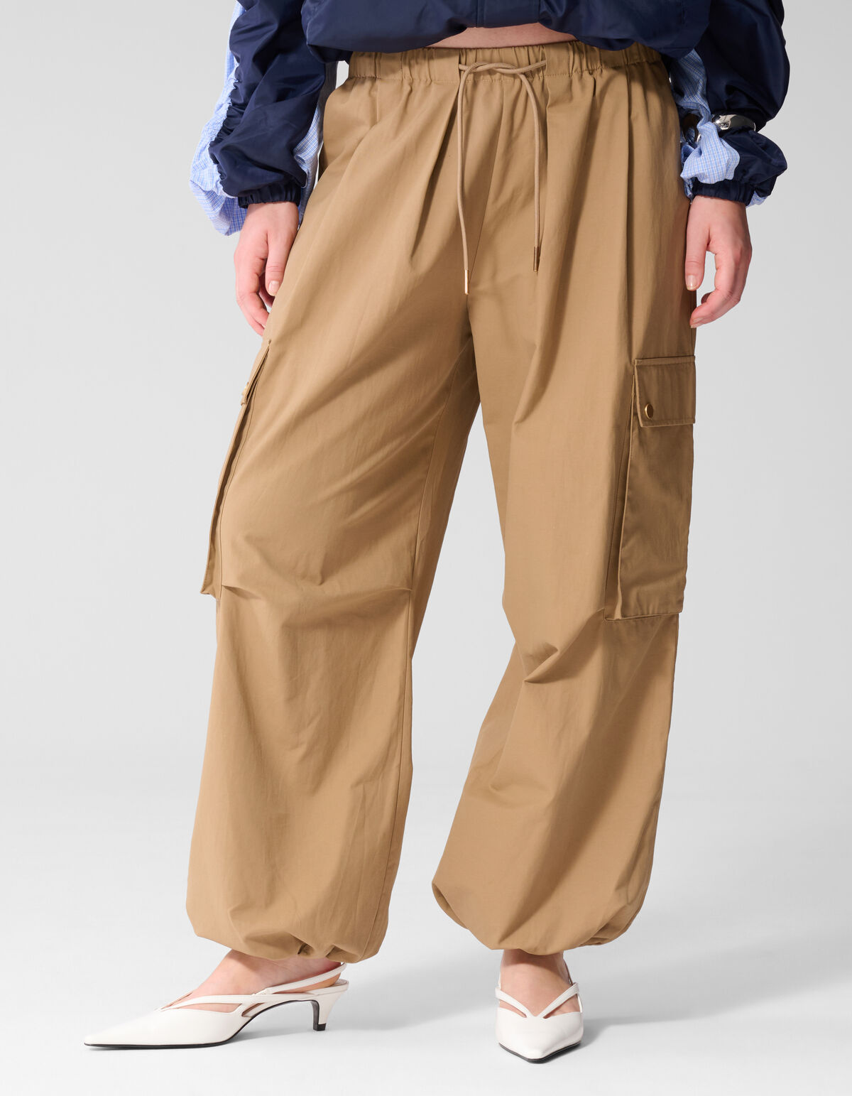 Loose Fit Cargo Broek Zand SHOEBY WOMEN