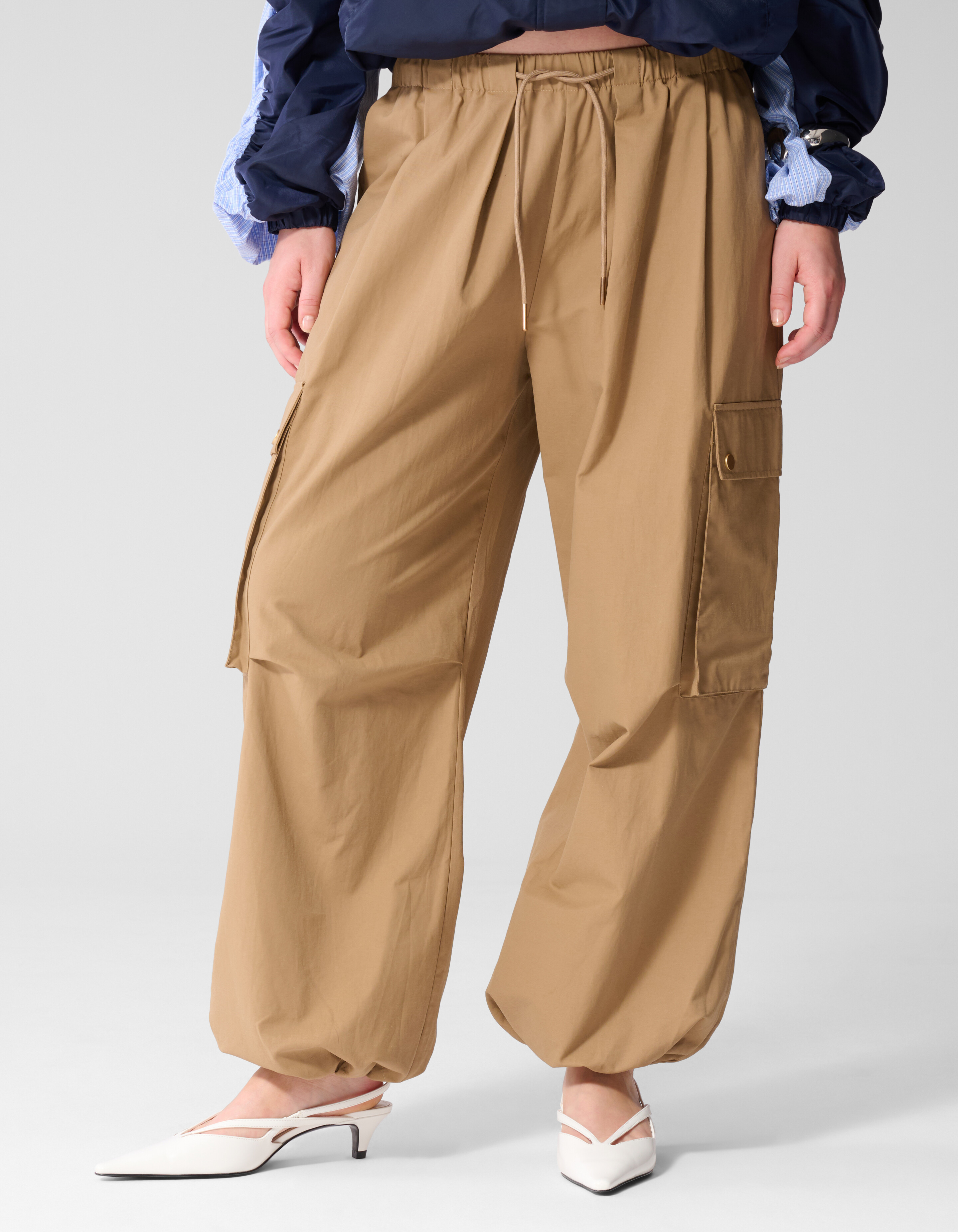 Loose Fit Cargo Broek Zand SHOEBY WOMEN